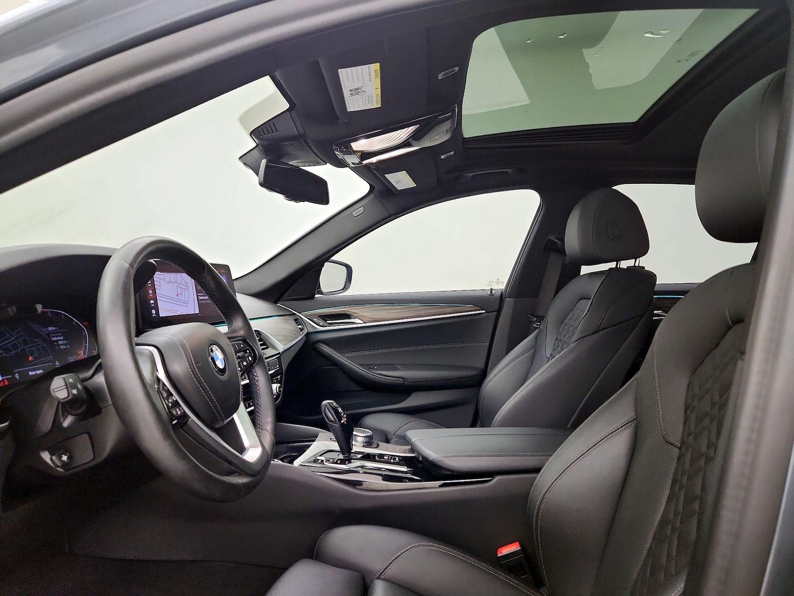 Sunroof(s) & Overhead Airbags