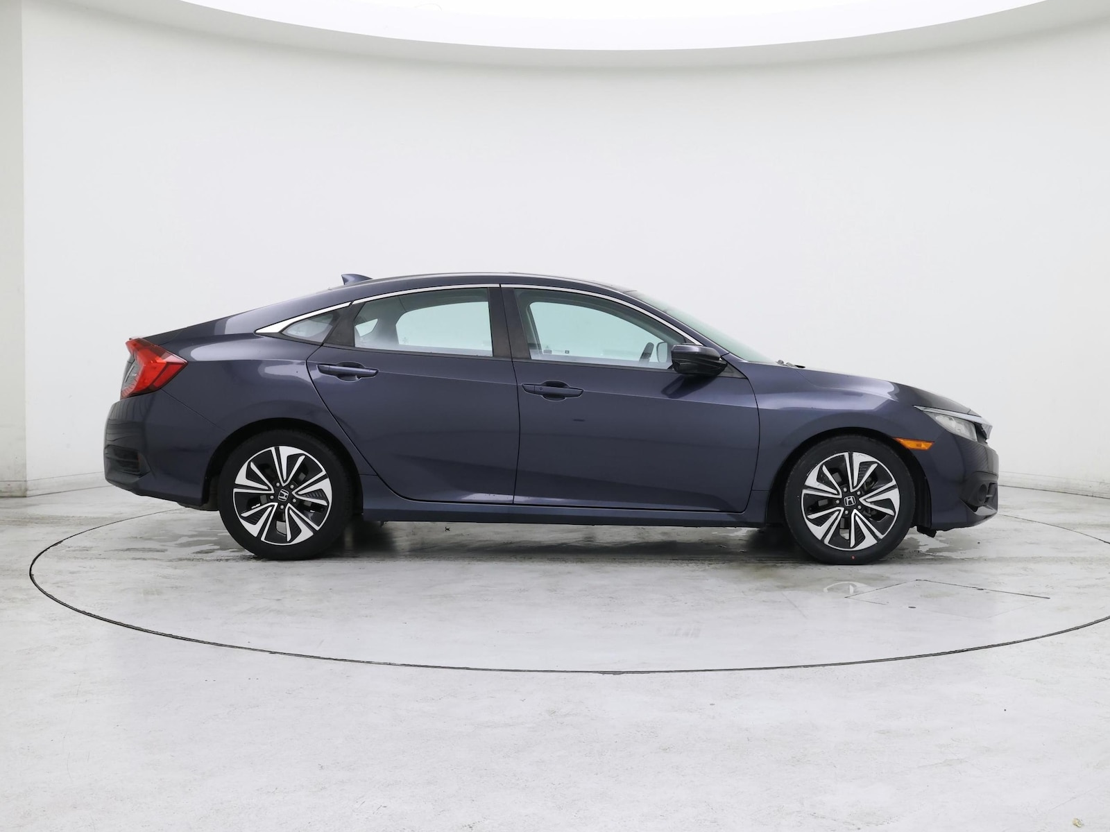 2017 Honda Civic EX-T - Photo 8
