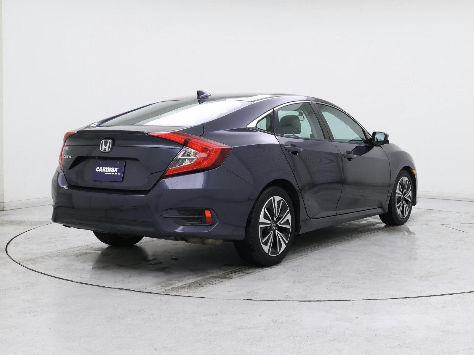 2017 Honda Civic EX-T - Photo 9