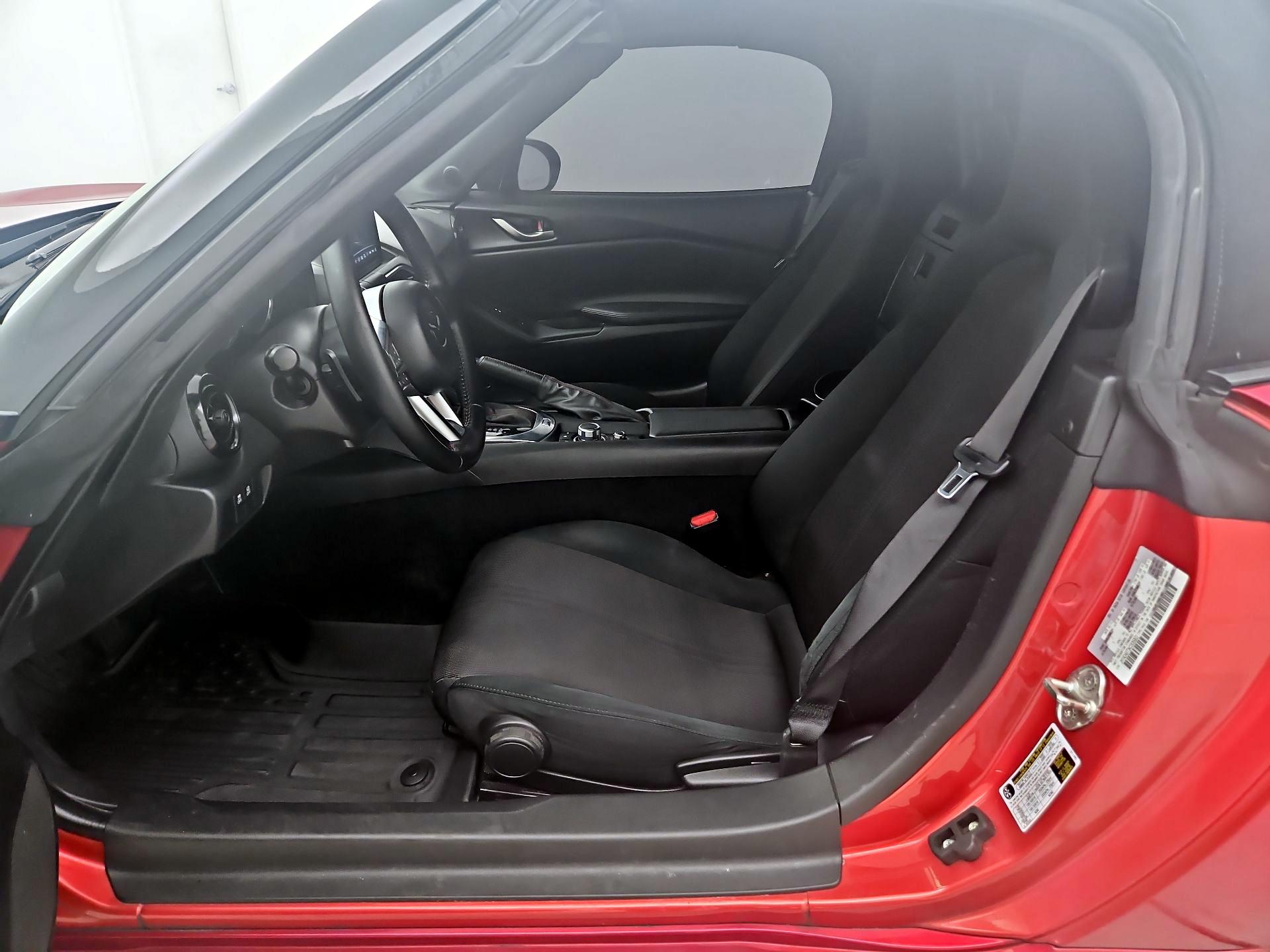 Thumbnail: 2019 Mazda MX-5 Miata - 9