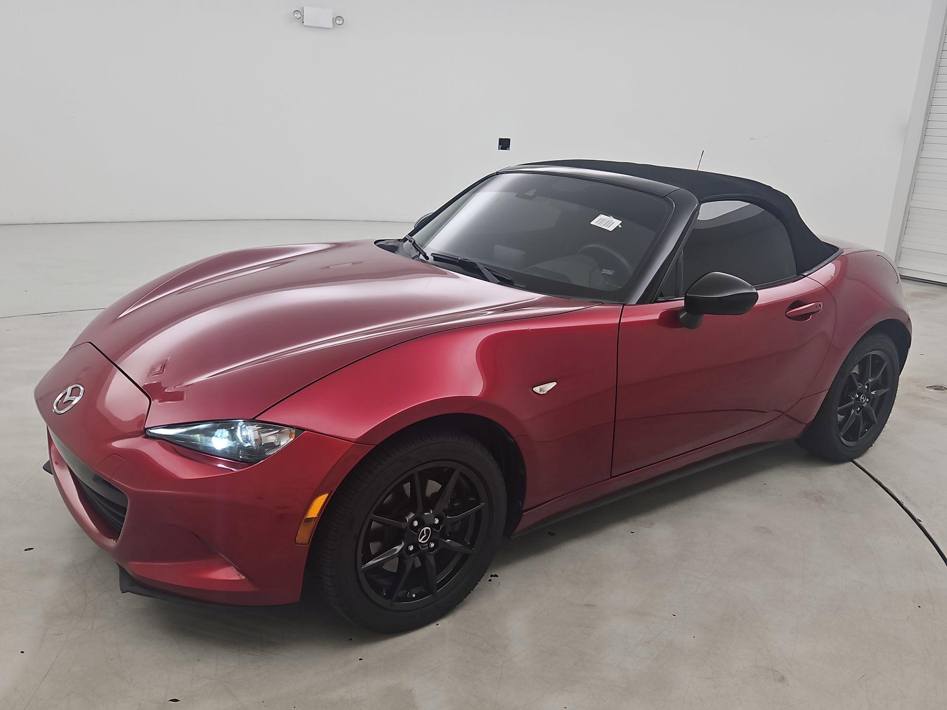 Thumbnail: 2019 Mazda MX-5 Miata - 3