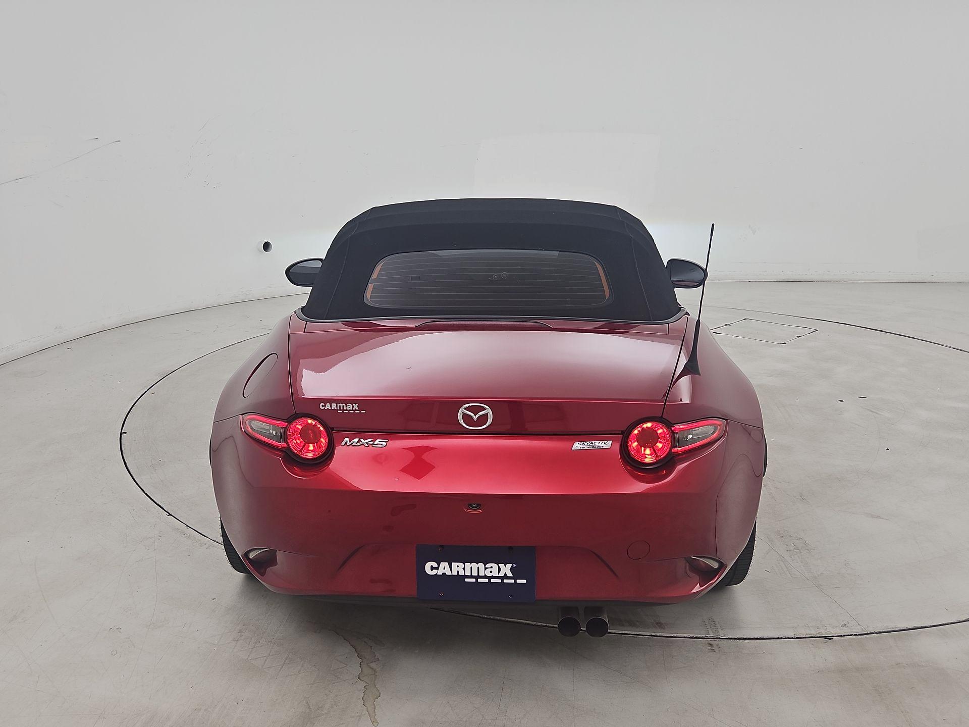 Thumbnail: 2019 Mazda MX-5 Miata - 6