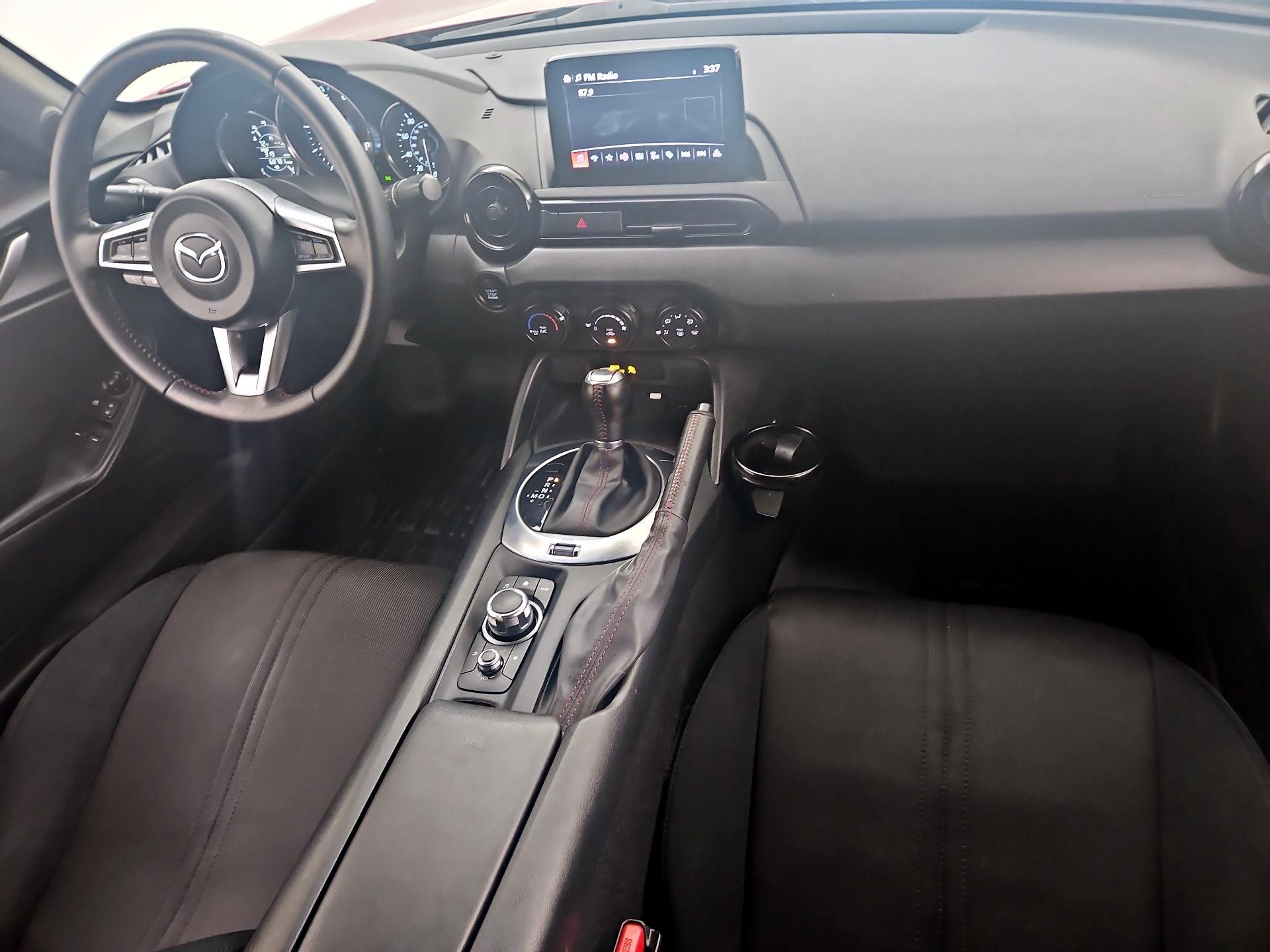 Thumbnail: 2019 Mazda MX-5 Miata - 8