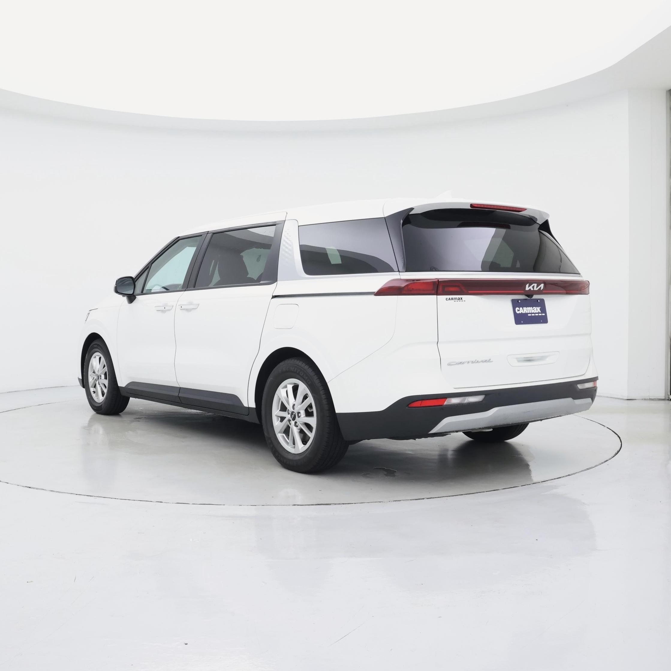 Thumbnail: 2022 Kia Carnival - 2