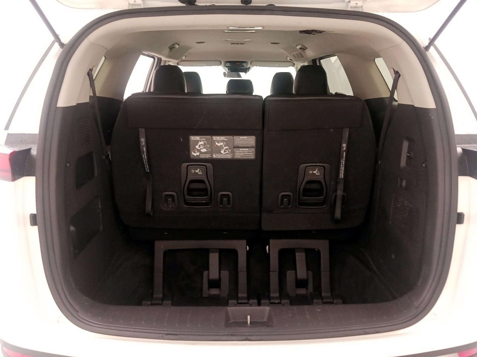 2022 Kia Carnival 22