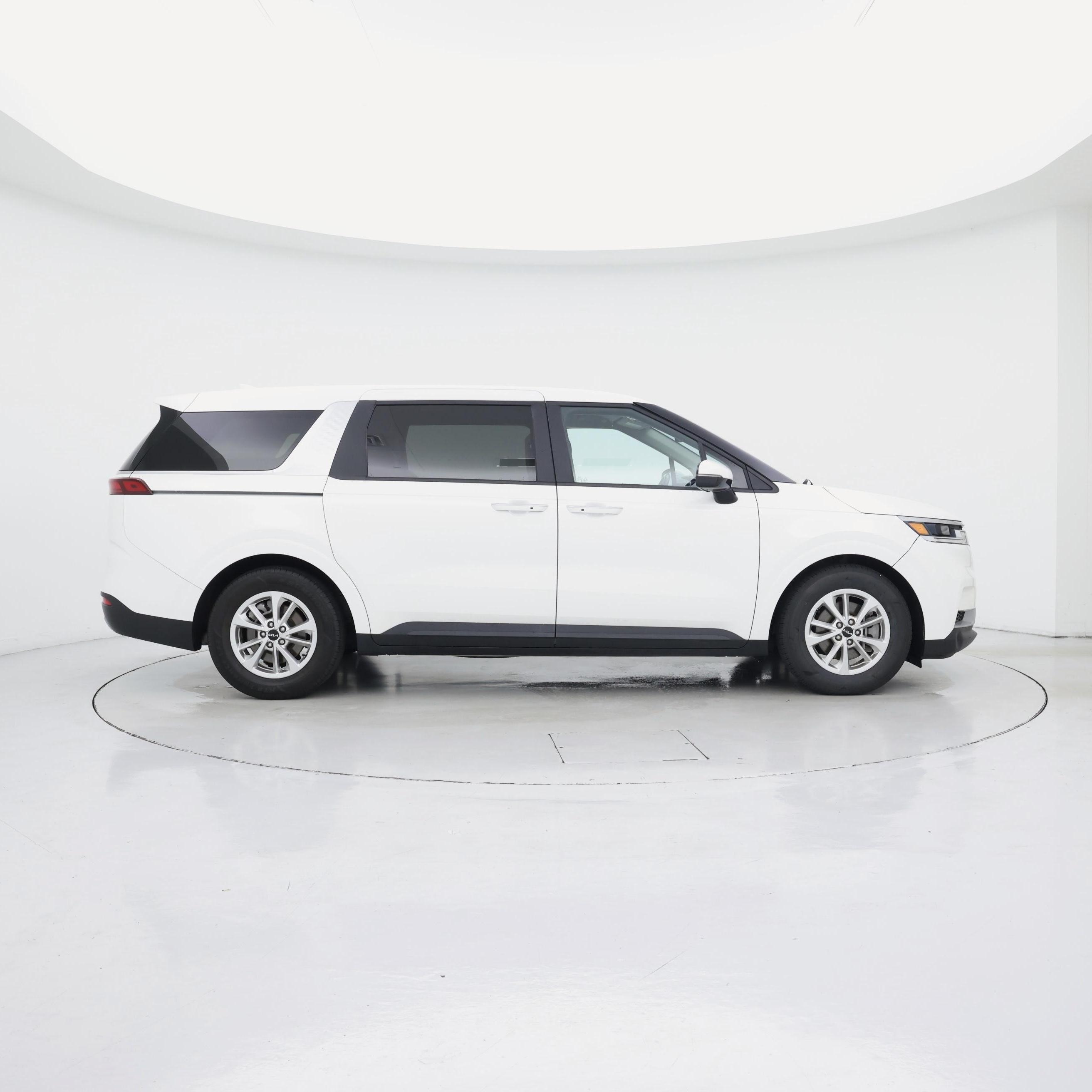 Thumbnail: 2022 Kia Carnival - 7