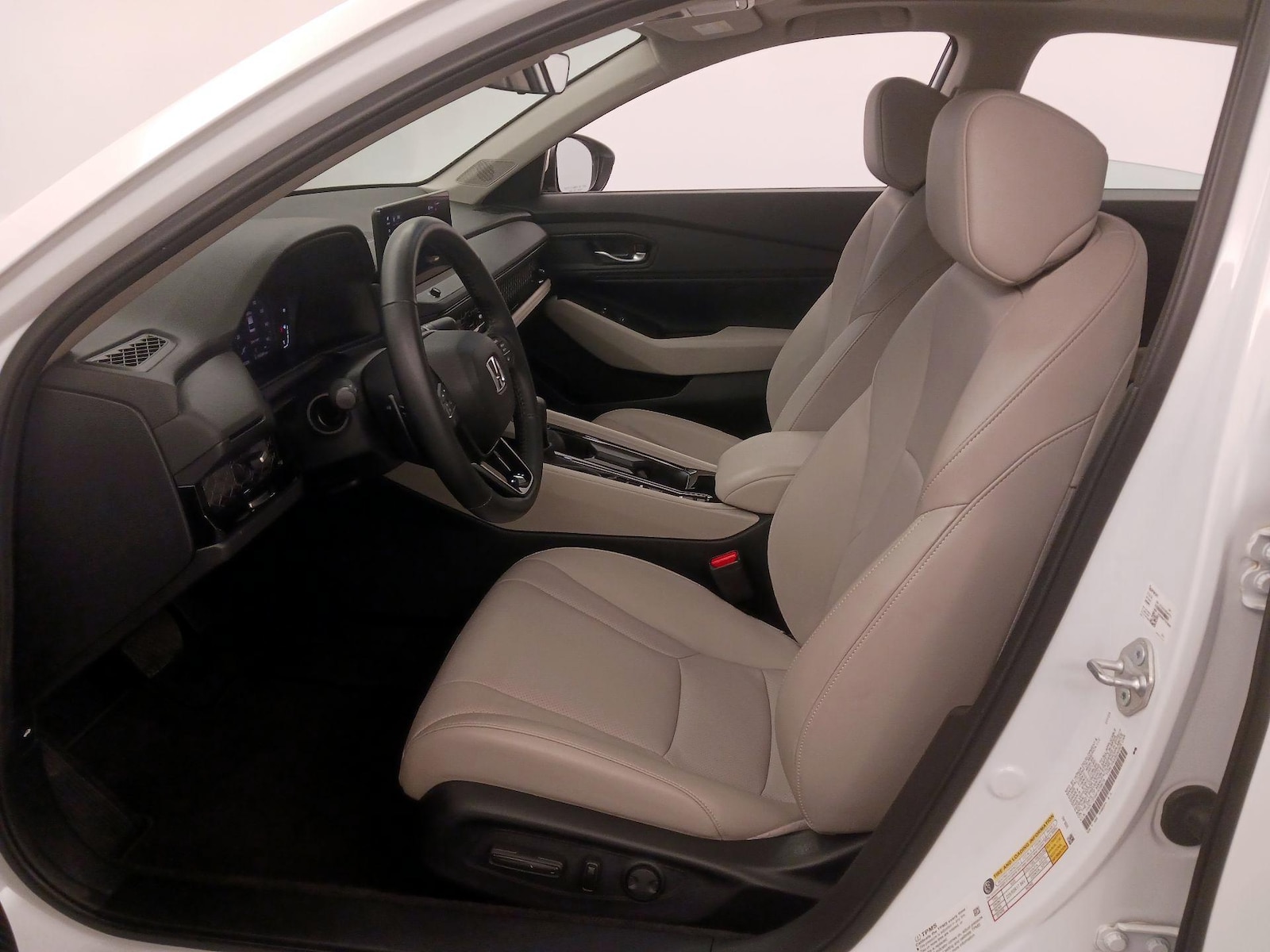 2023 Honda Accord Hybrid EX-L - Photo 12
