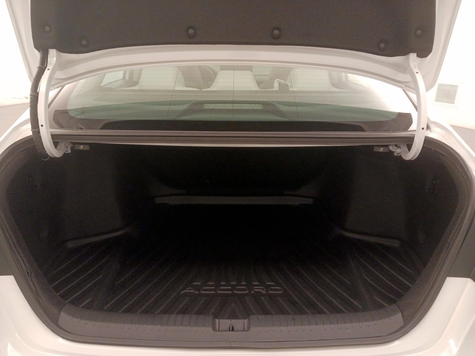2023 Honda Accord Hybrid EX-L - Photo 21
