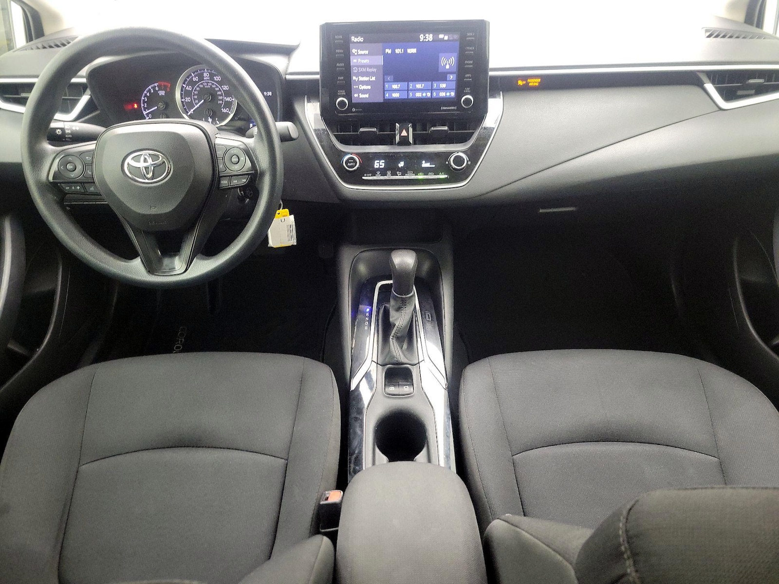 2022 Toyota Corolla LE - Photo 10