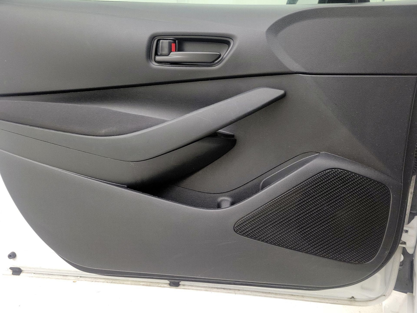 2022 Toyota Corolla LE - Photo 13