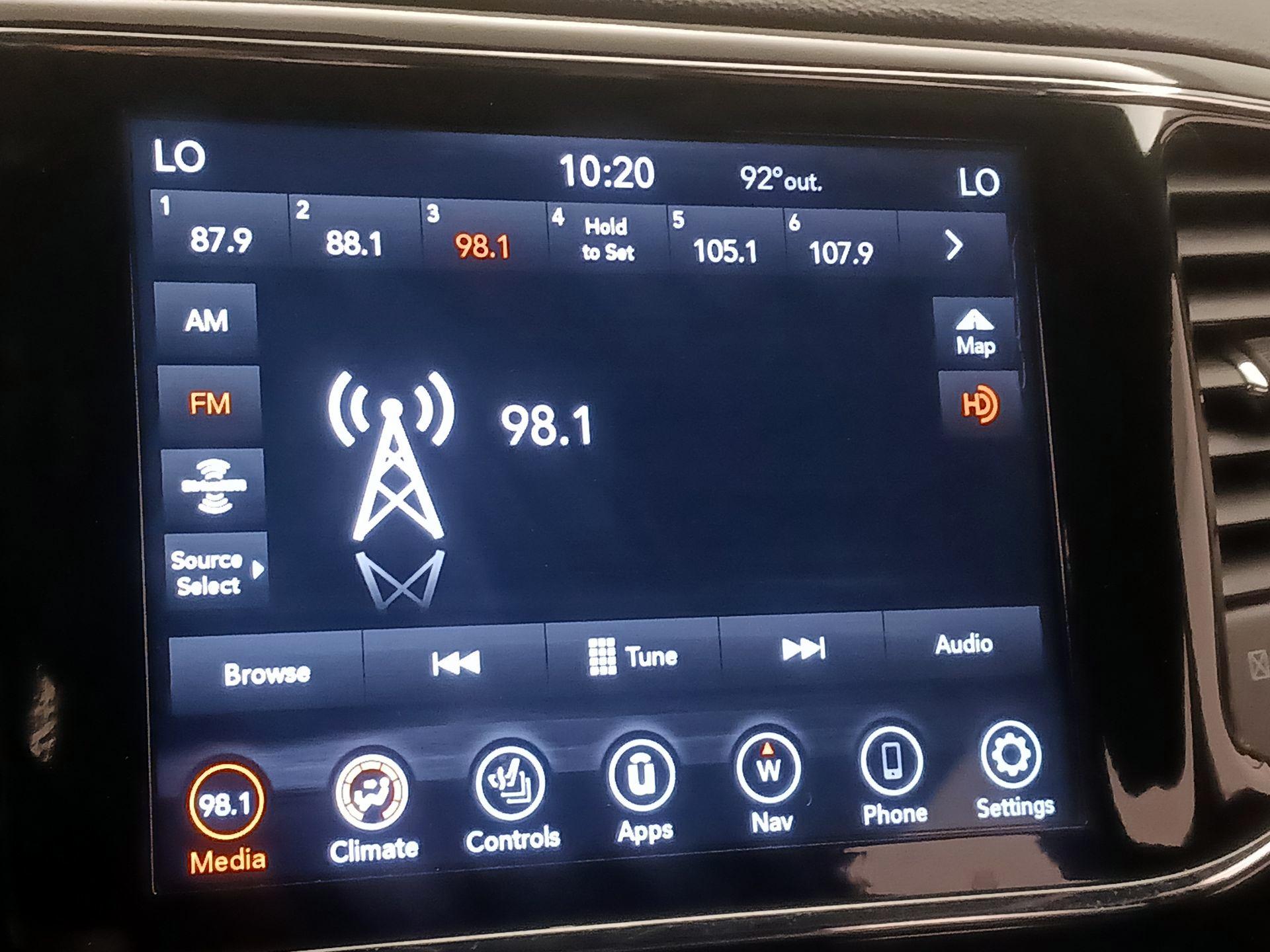 Thumbnail: 2021 Jeep Grand Cherokee - 16