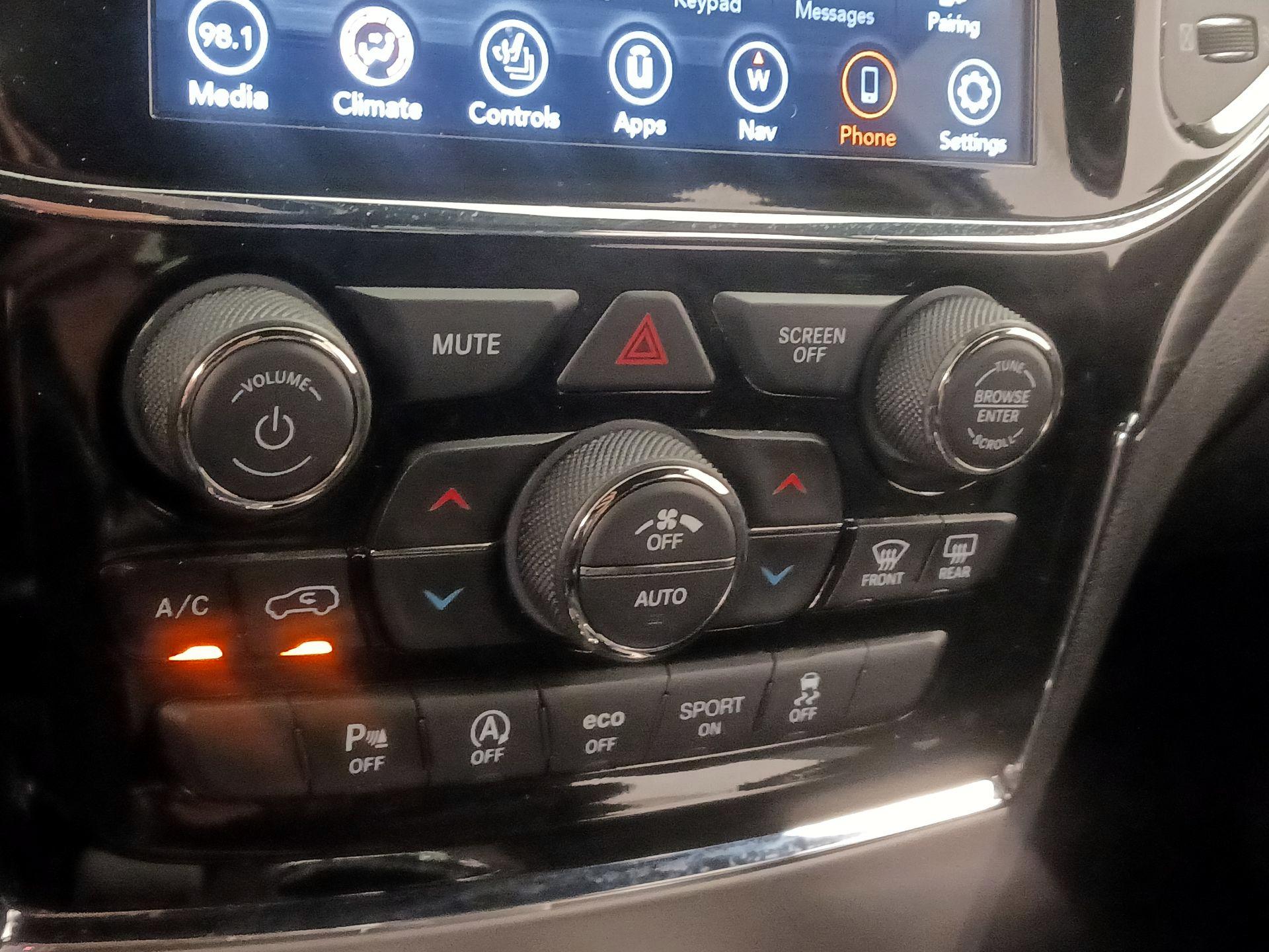 Thumbnail: 2021 Jeep Grand Cherokee - 17