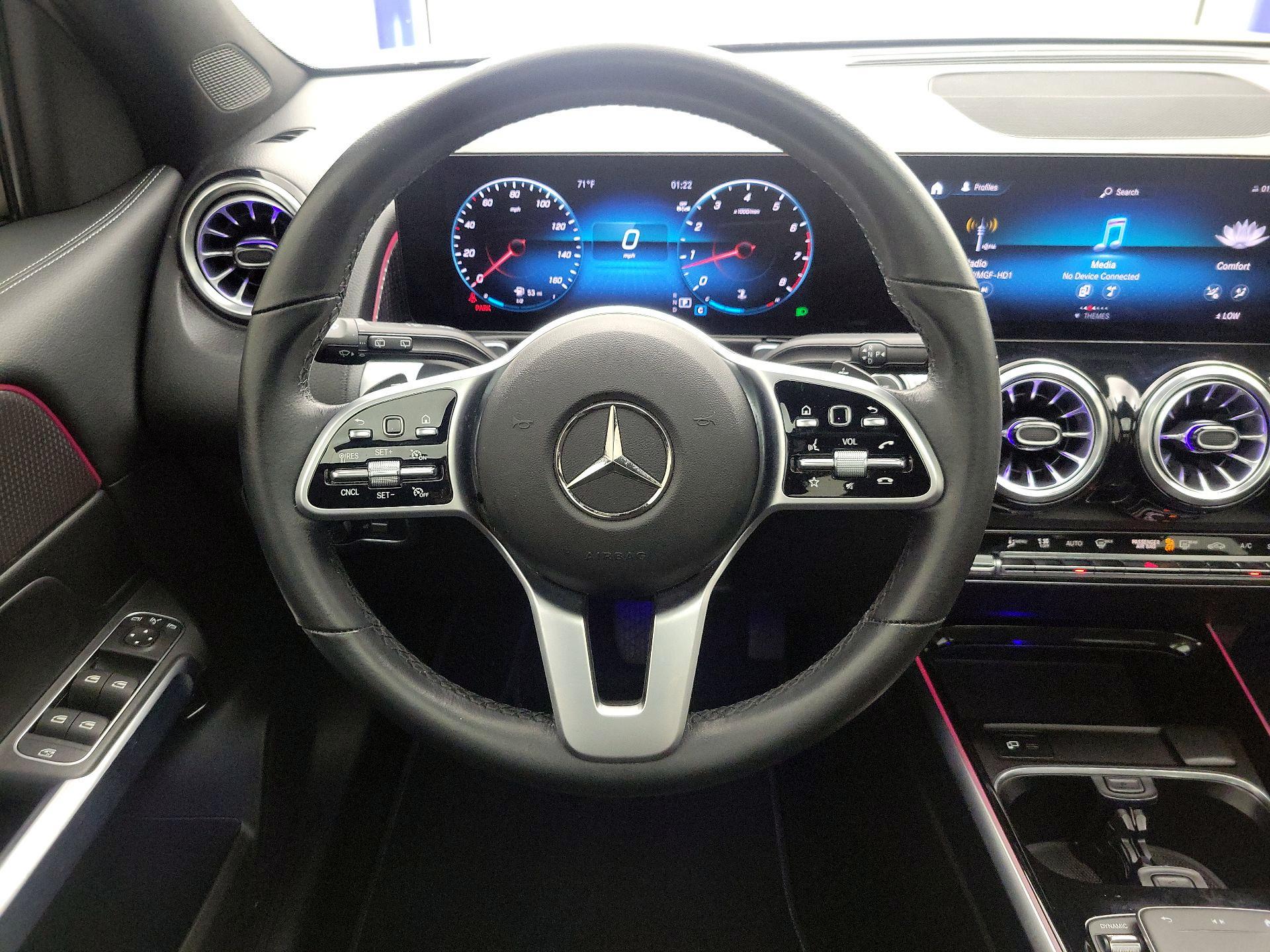 Thumbnail: 2023 Mercedes-Benz GLB - 10
