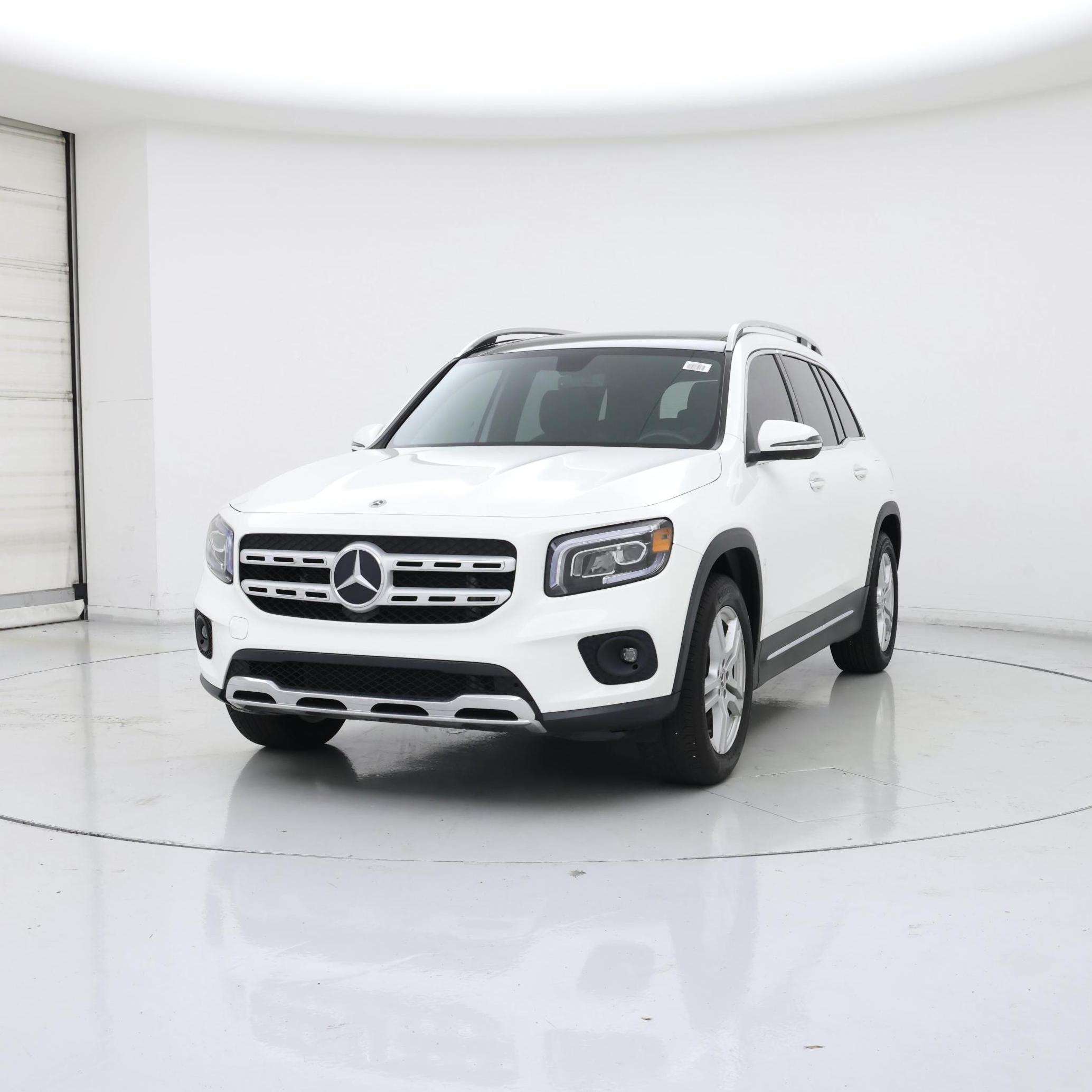 Thumbnail: 2023 Mercedes-Benz GLB - 4