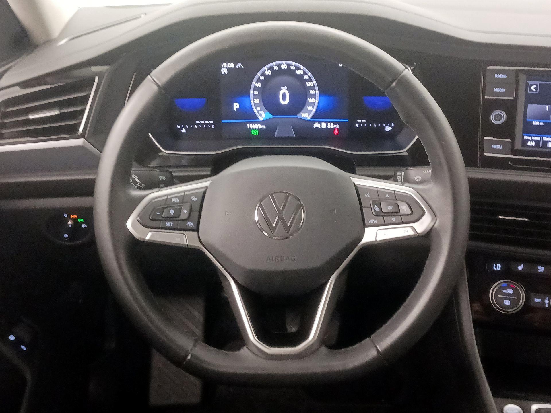 Thumbnail: 2024 Volkswagen Jetta - 10