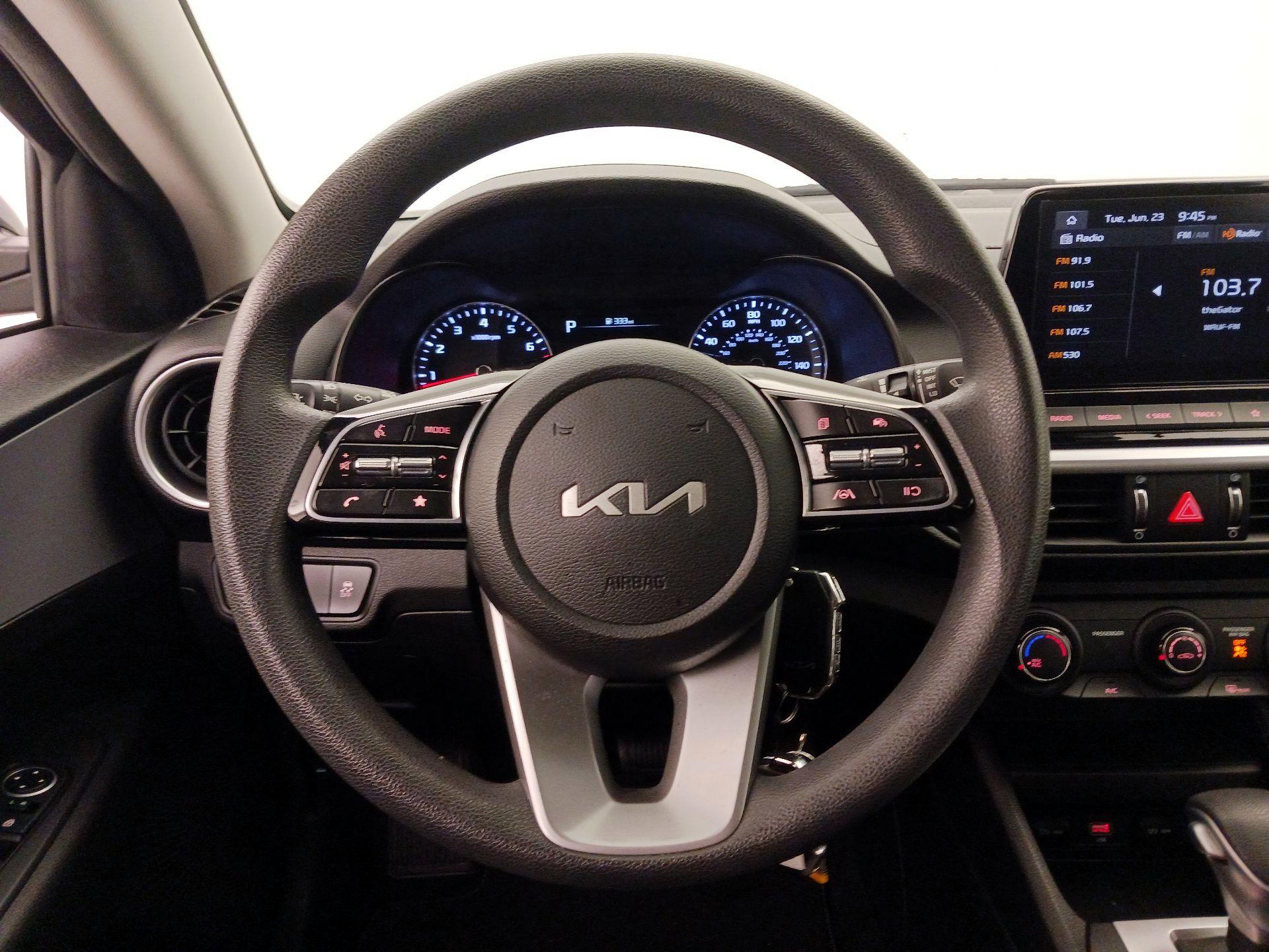 Thumbnail: 2023 Kia Forte - 10