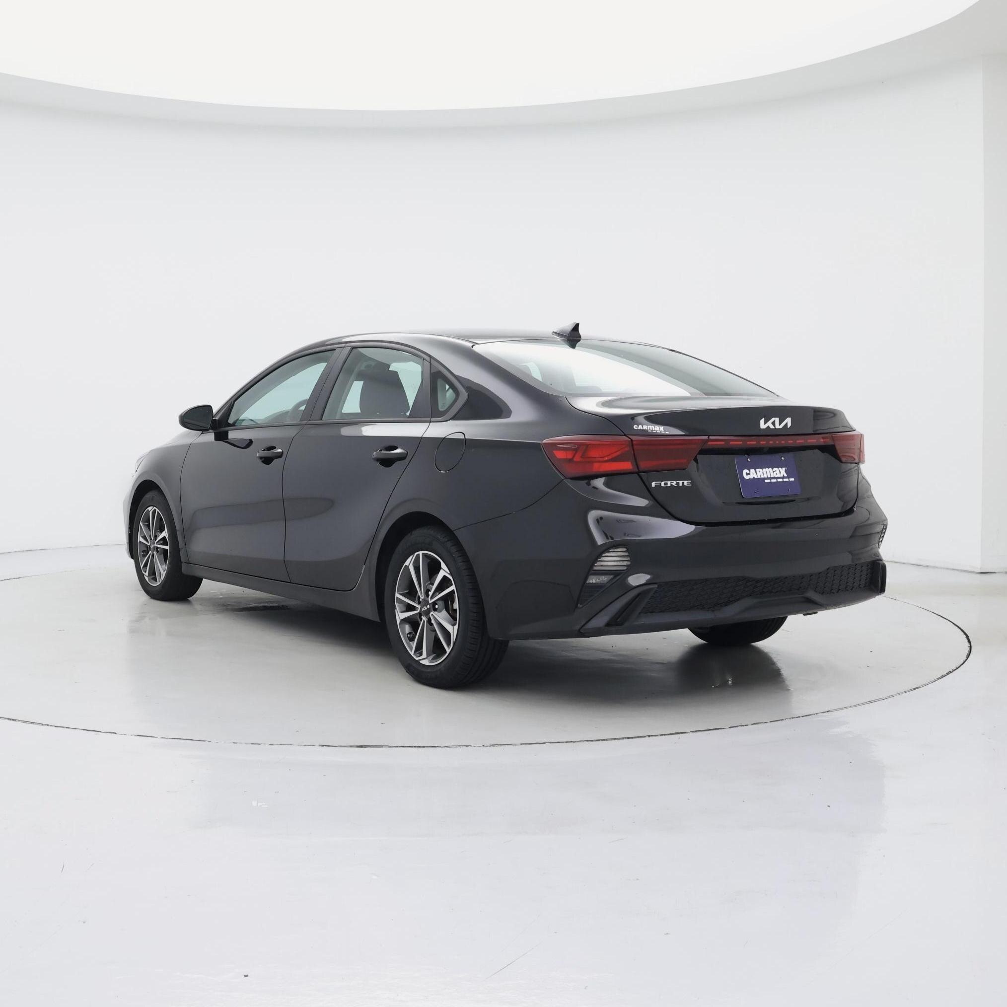 Thumbnail: 2023 Kia Forte - 2
