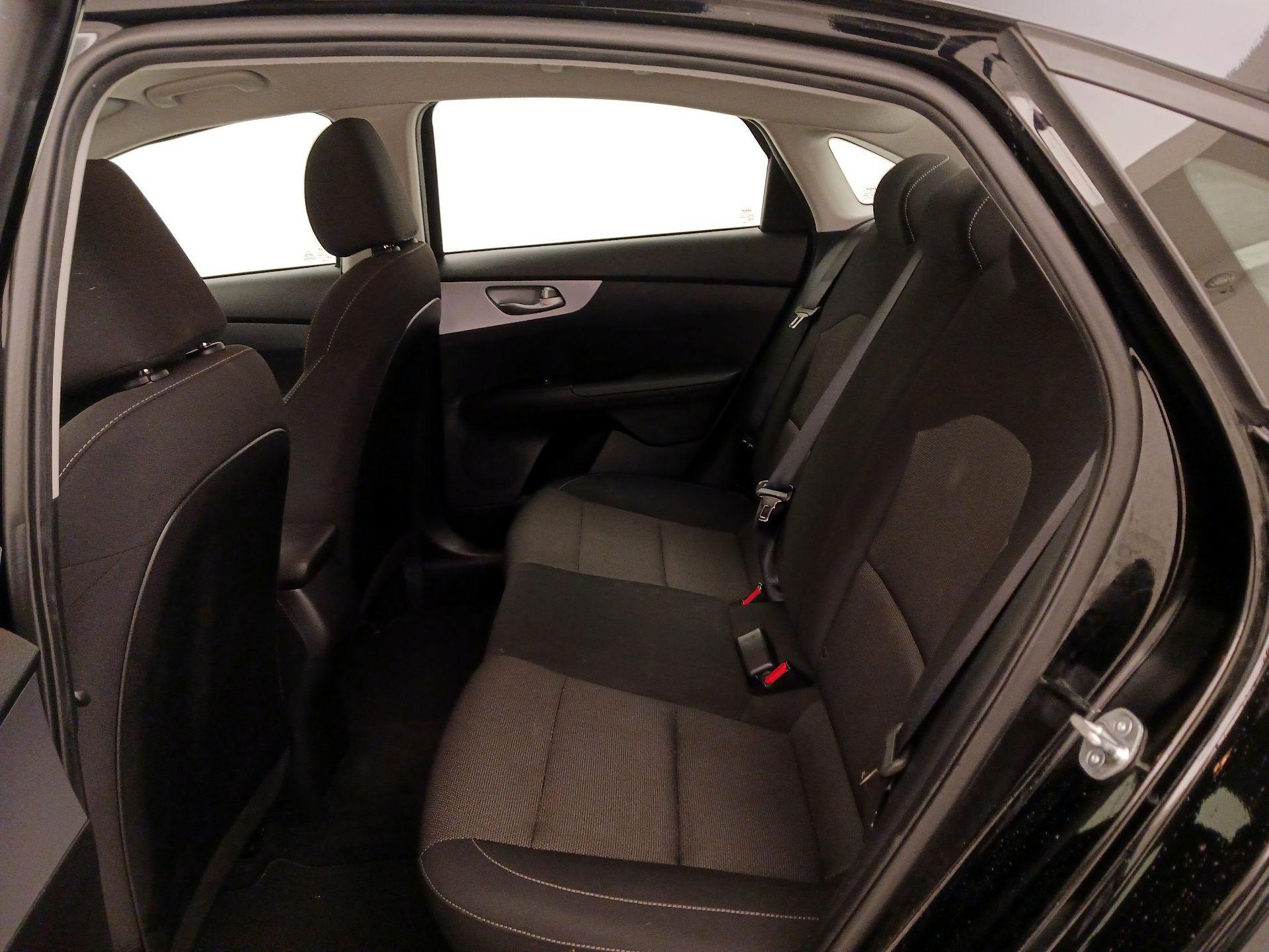 Thumbnail: 2023 Kia Forte - 19