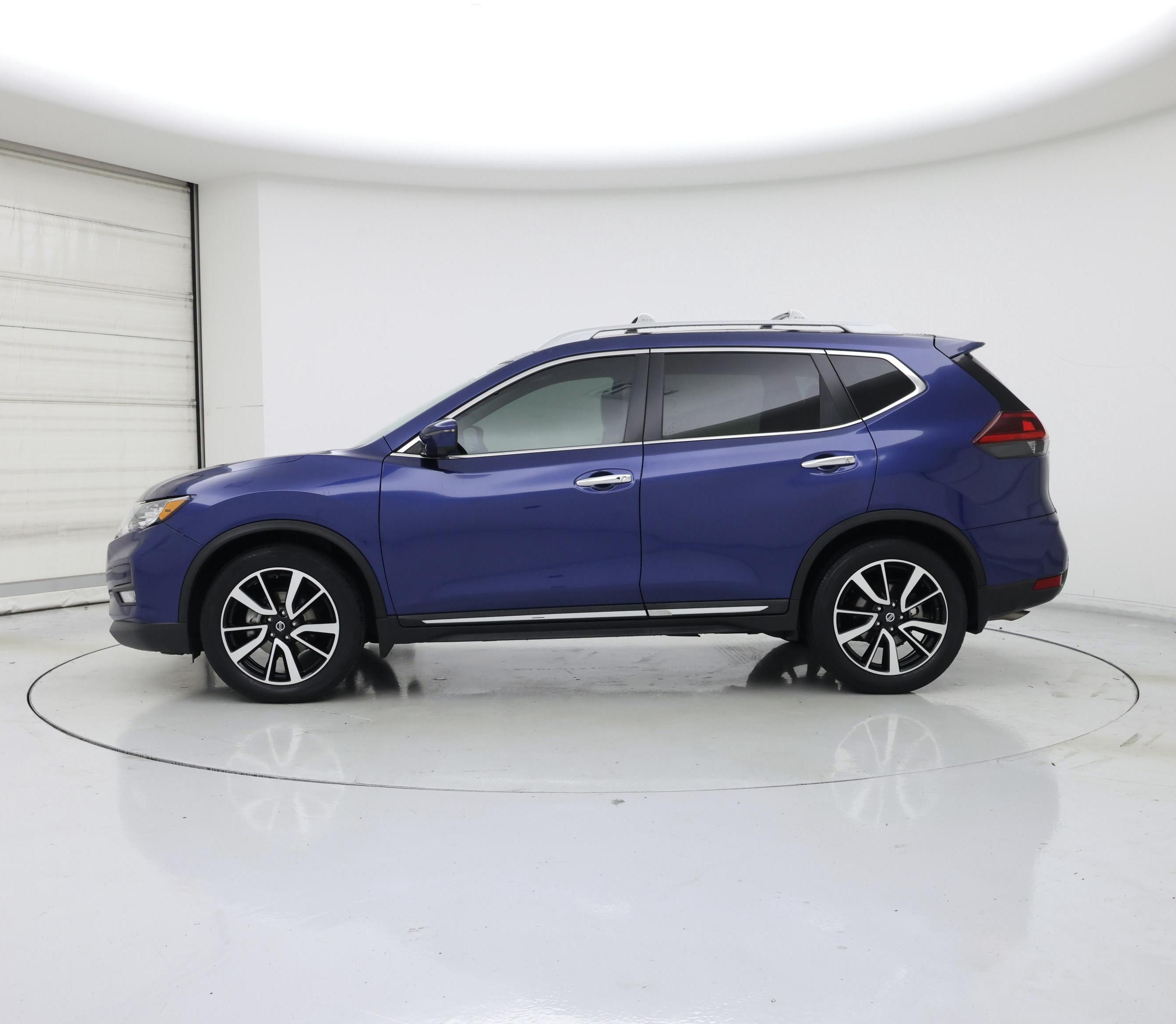 Thumbnail: 2020 Nissan Rogue - 3