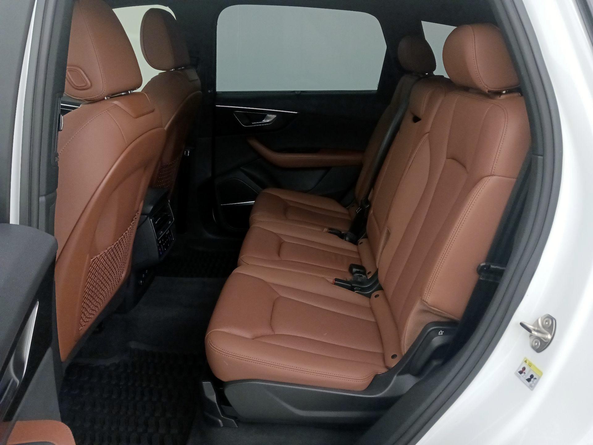 Thumbnail: 2021 Audi Q7 - 20