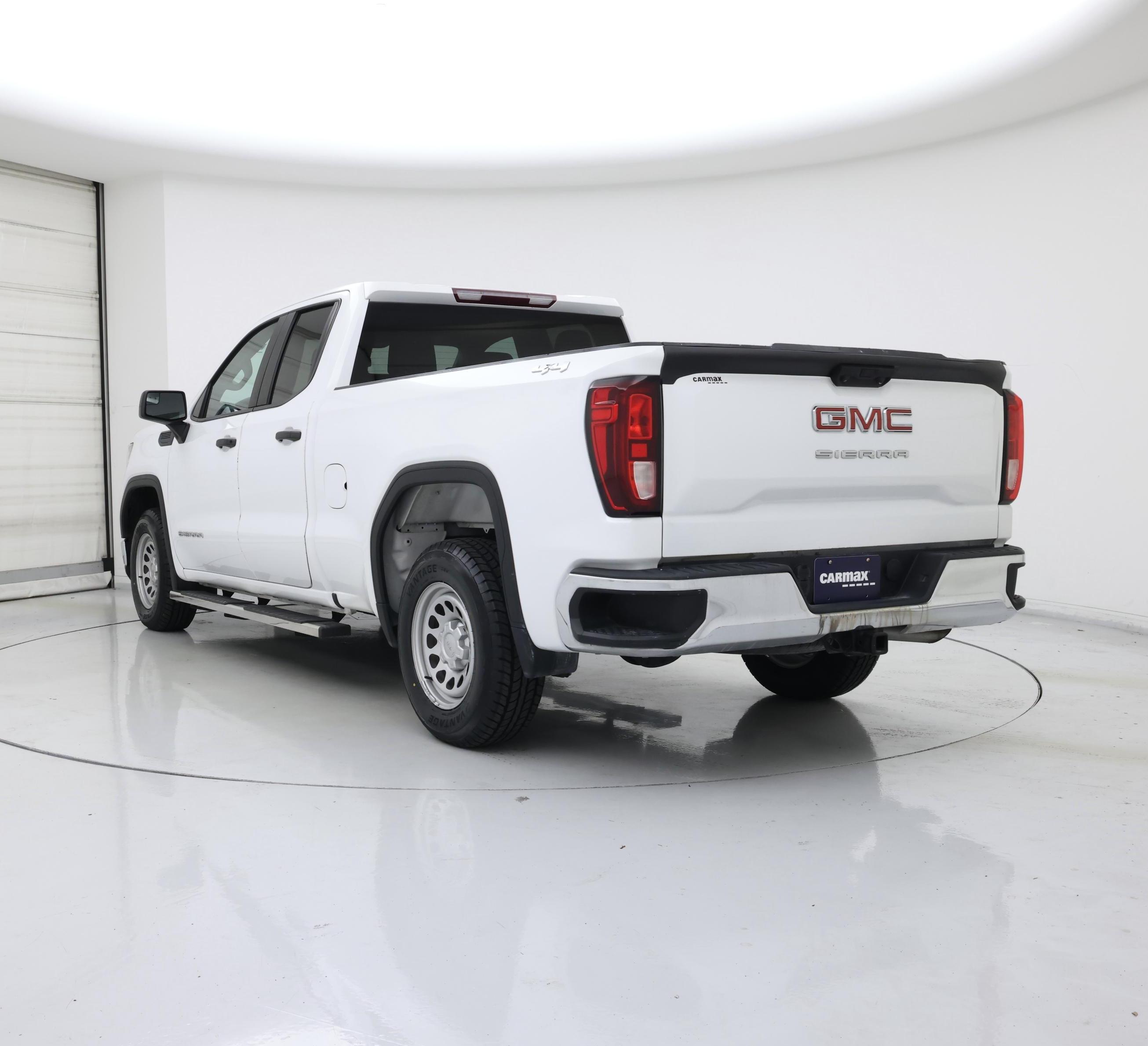 Thumbnail: 2023 GMC Sierra 1500 - 2