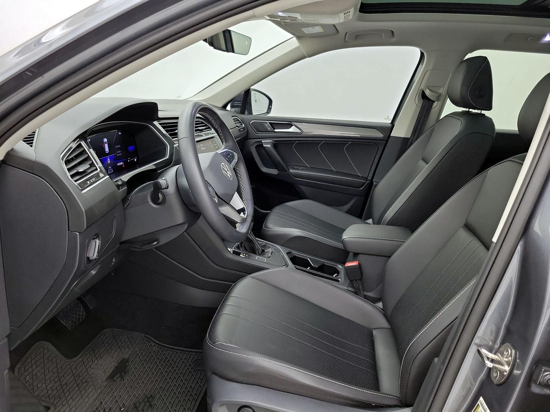 Thumbnail: 2024 Volkswagen Tiguan - 11