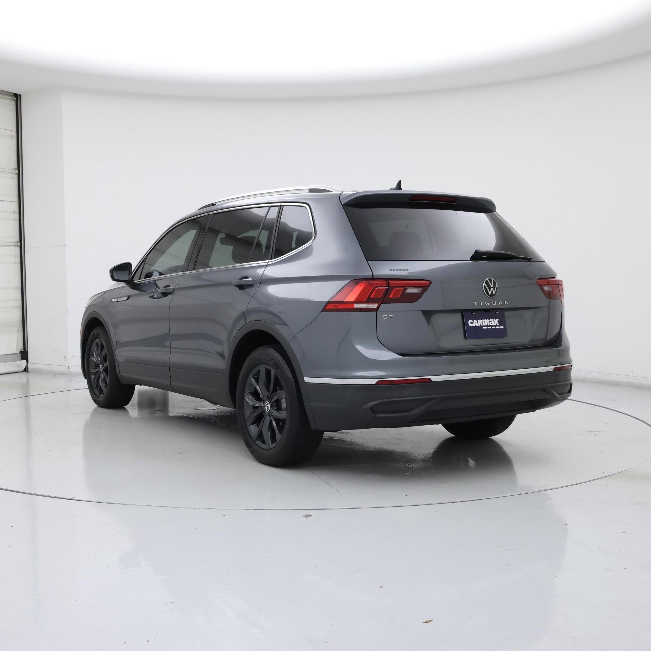 Thumbnail: 2024 Volkswagen Tiguan - 2