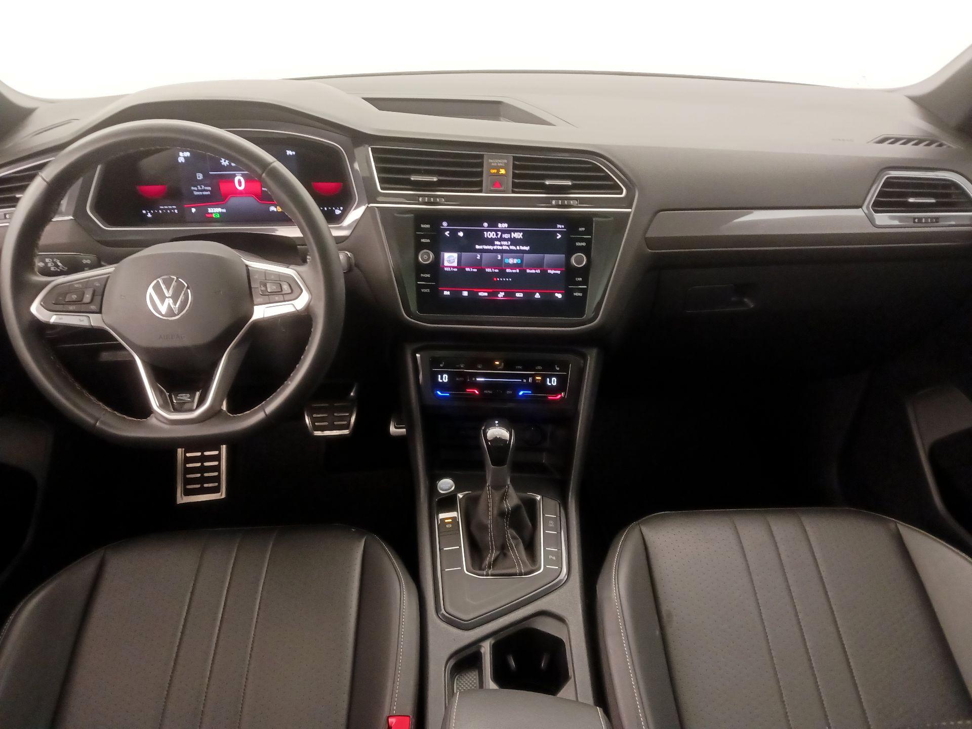 Thumbnail: 2023 Volkswagen Tiguan - 9