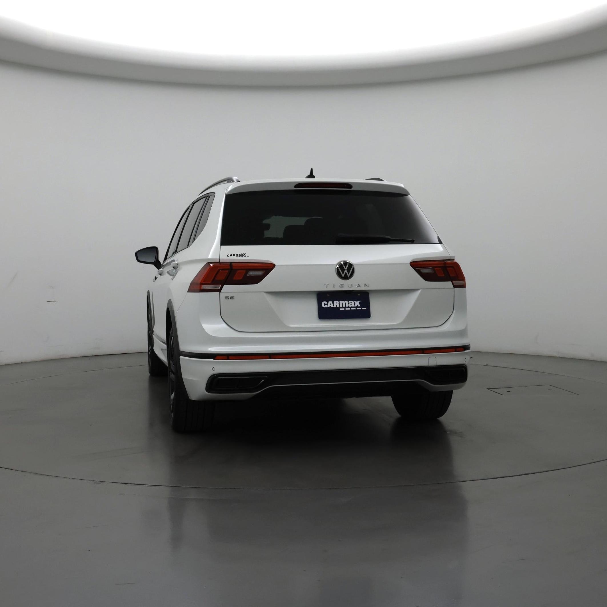 Thumbnail: 2023 Volkswagen Tiguan - 6
