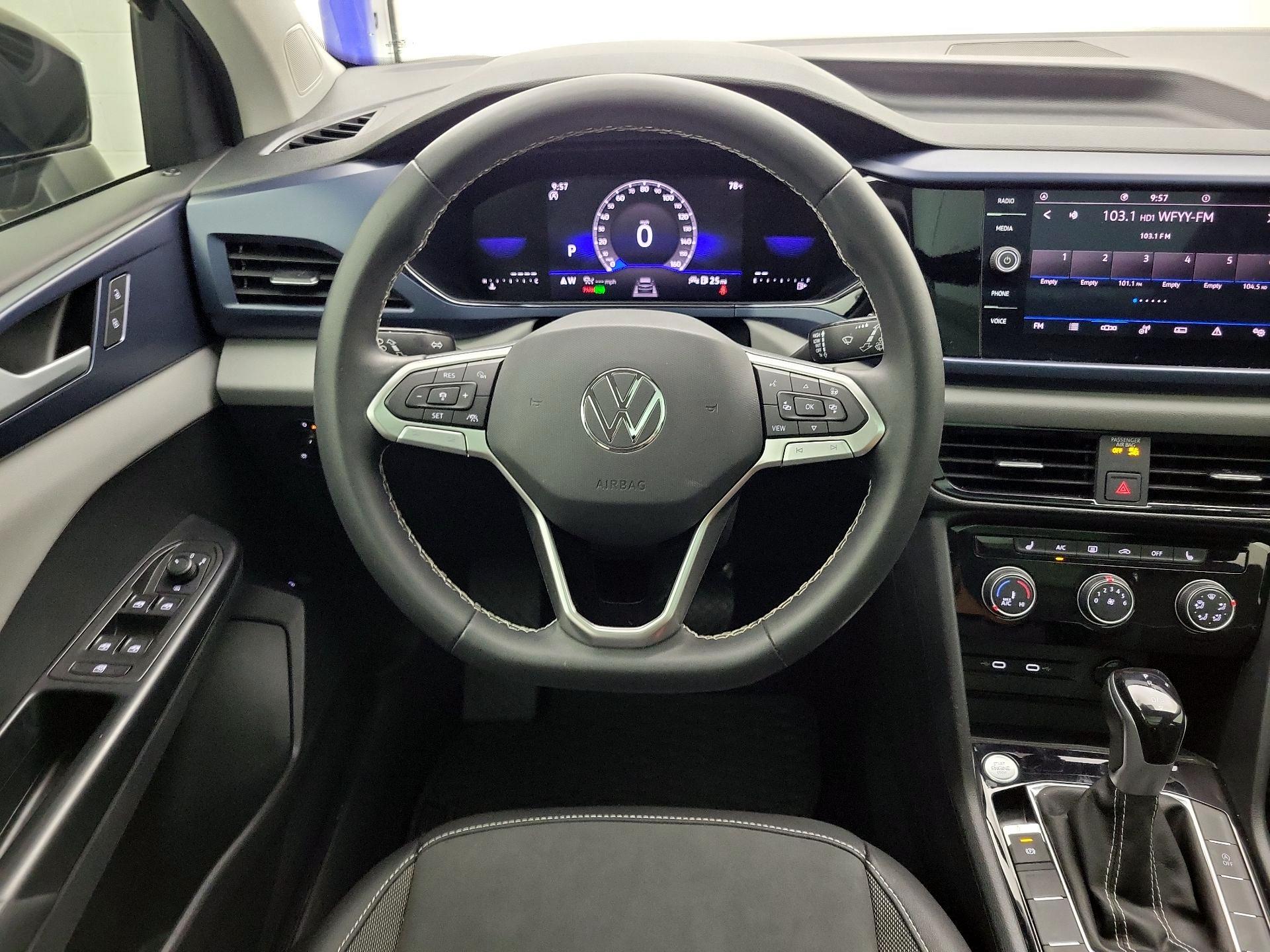 Thumbnail: 2023 Volkswagen Taos - 10