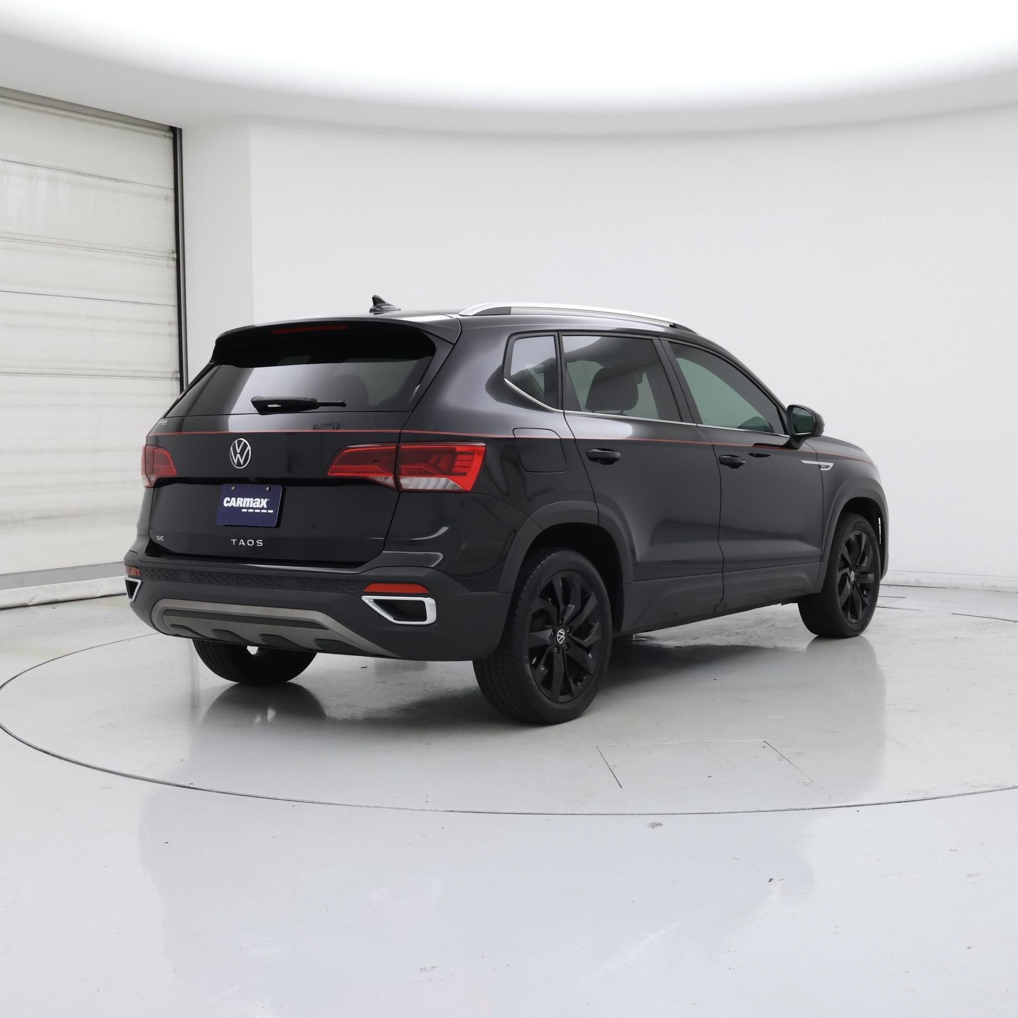 Thumbnail: 2023 Volkswagen Taos - 8