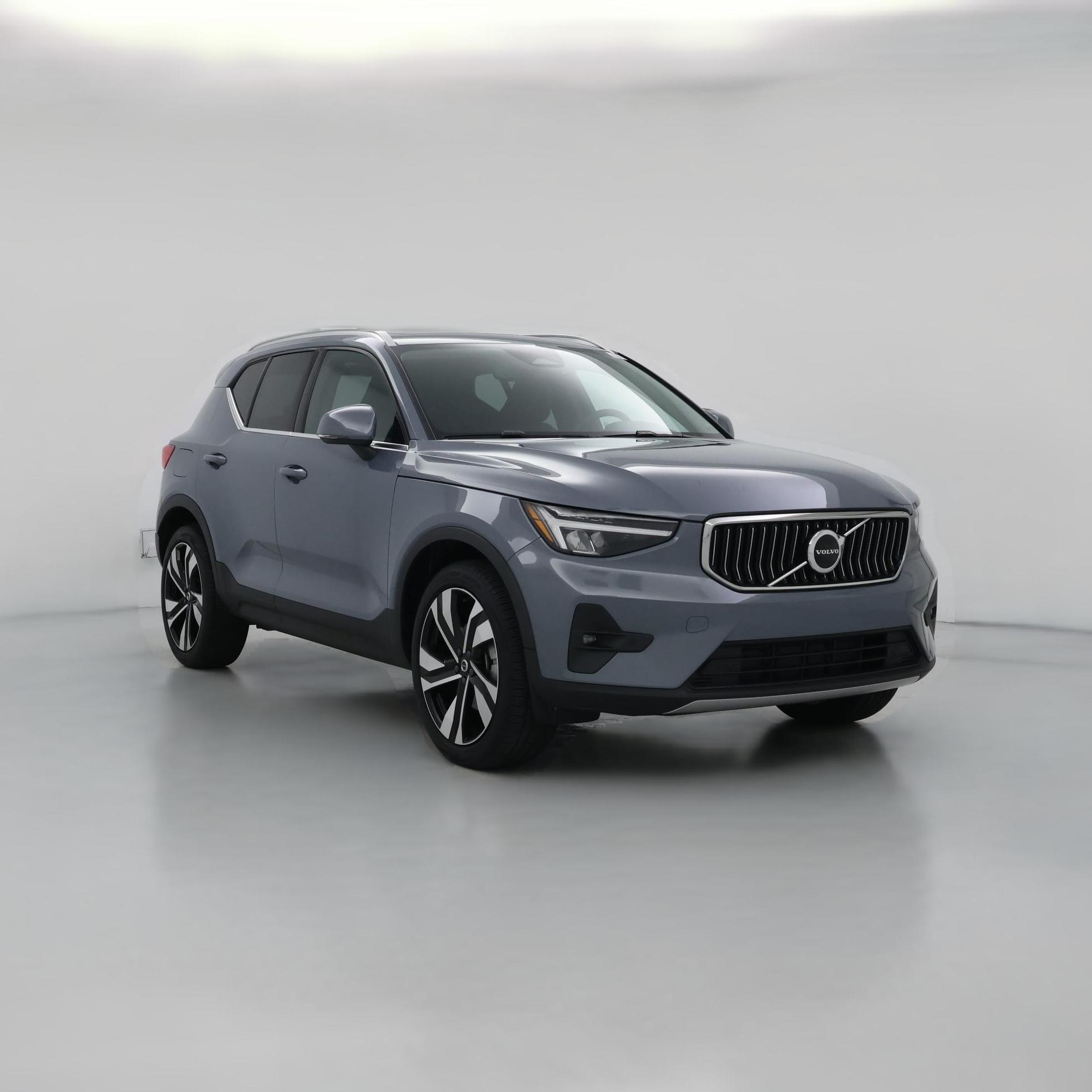 Thumbnail: 2023 Volvo XC40 - 1