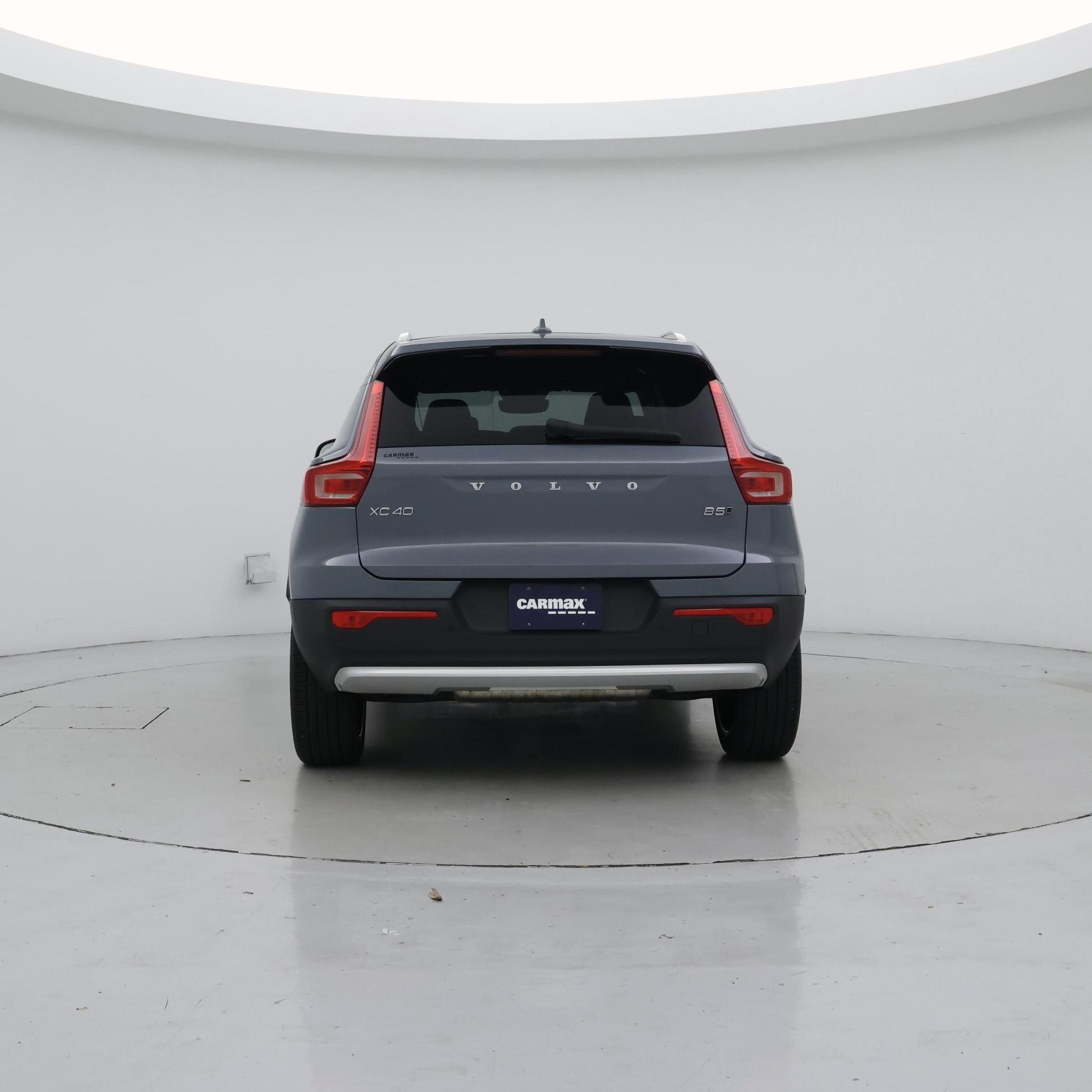 Thumbnail: 2023 Volvo XC40 - 6