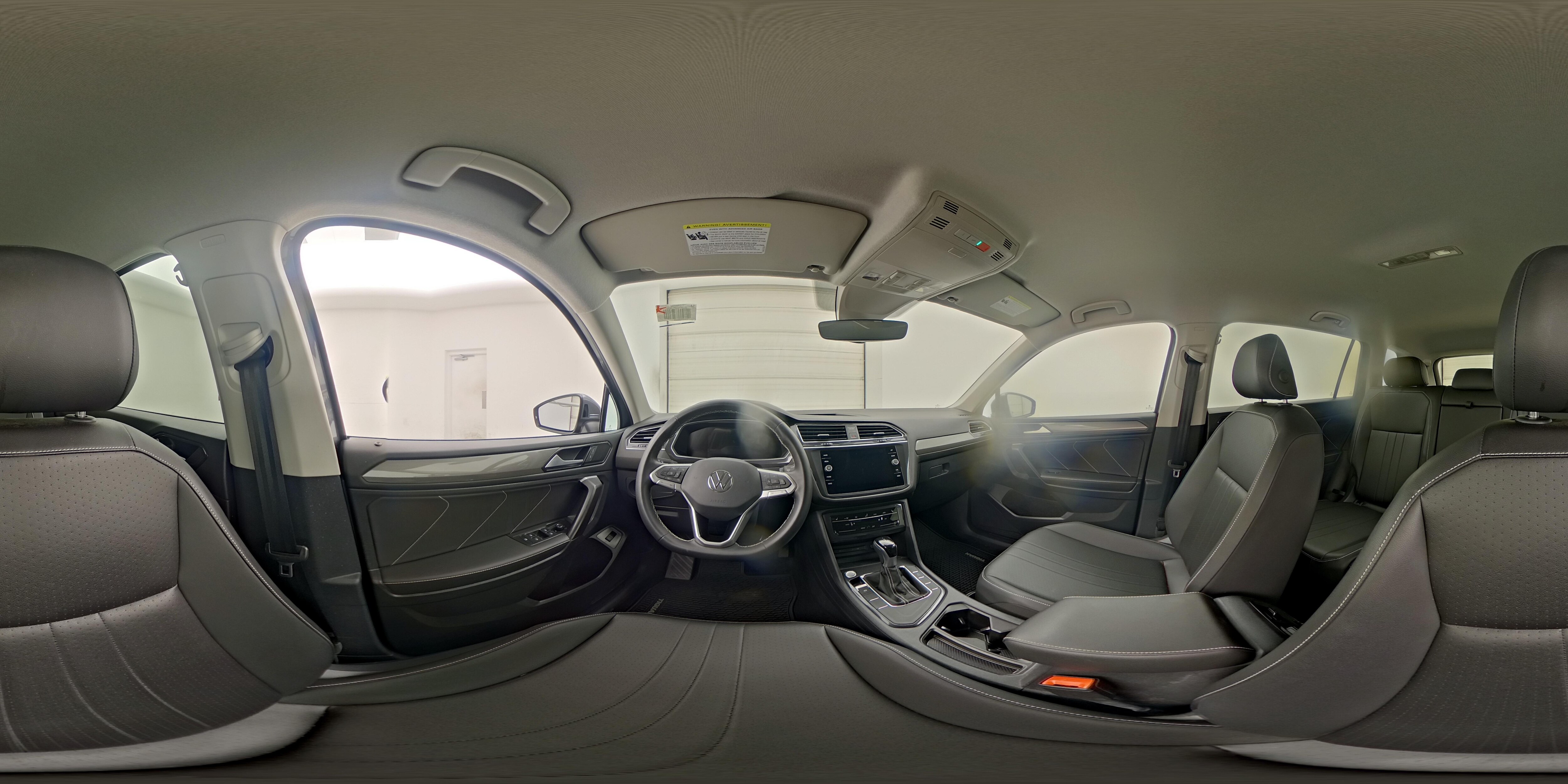2023 Volkswagen Tiguan SE - Photo 28