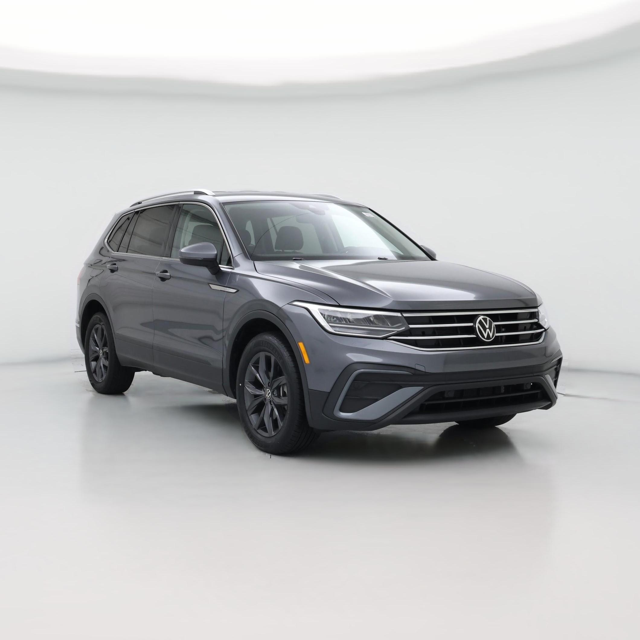 Thumbnail: 2023 Volkswagen Tiguan - 1