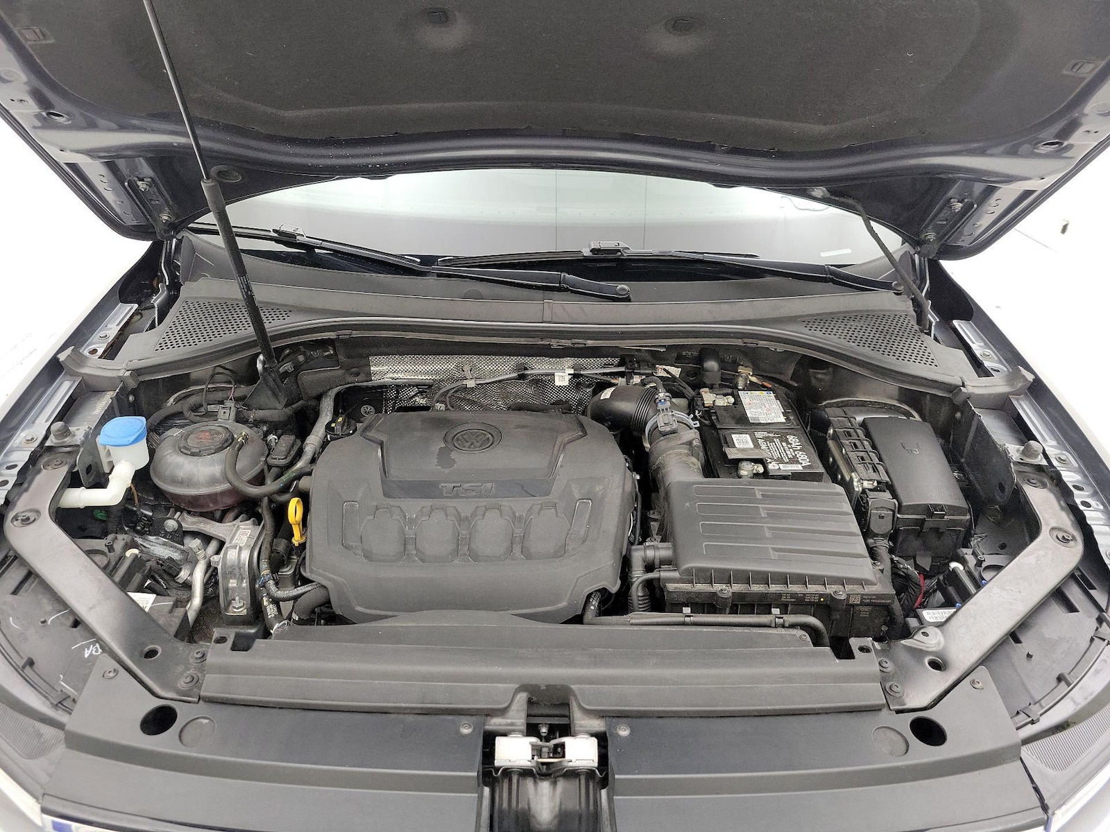 2023 Volkswagen Tiguan SE - Photo 24