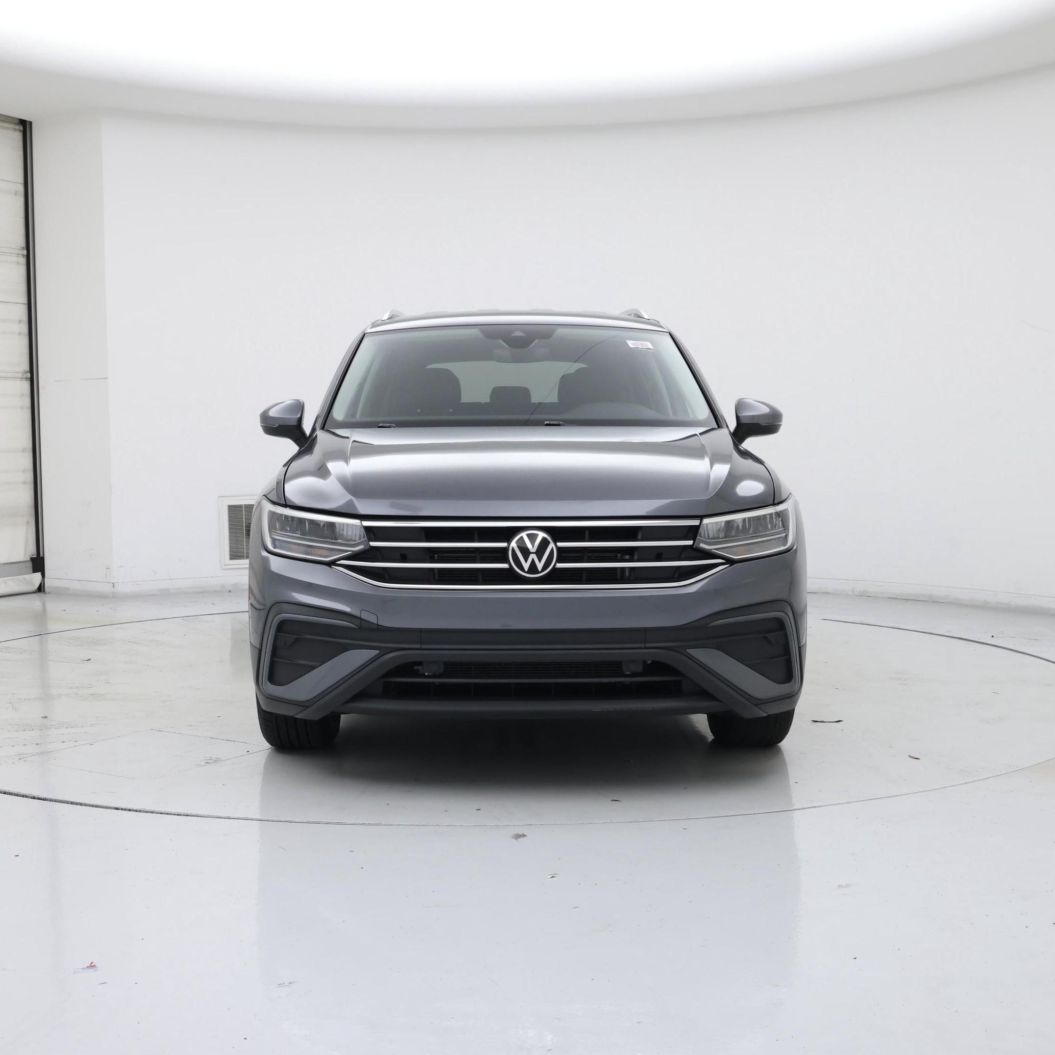 Thumbnail: 2023 Volkswagen Tiguan - 5