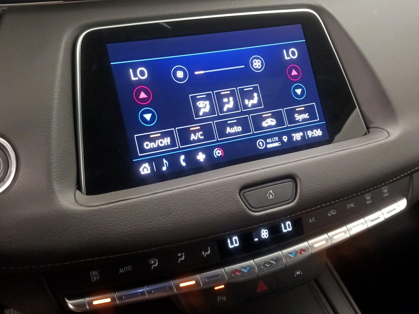 2023 Cadillac XT4 Premium Luxury - Photo 17