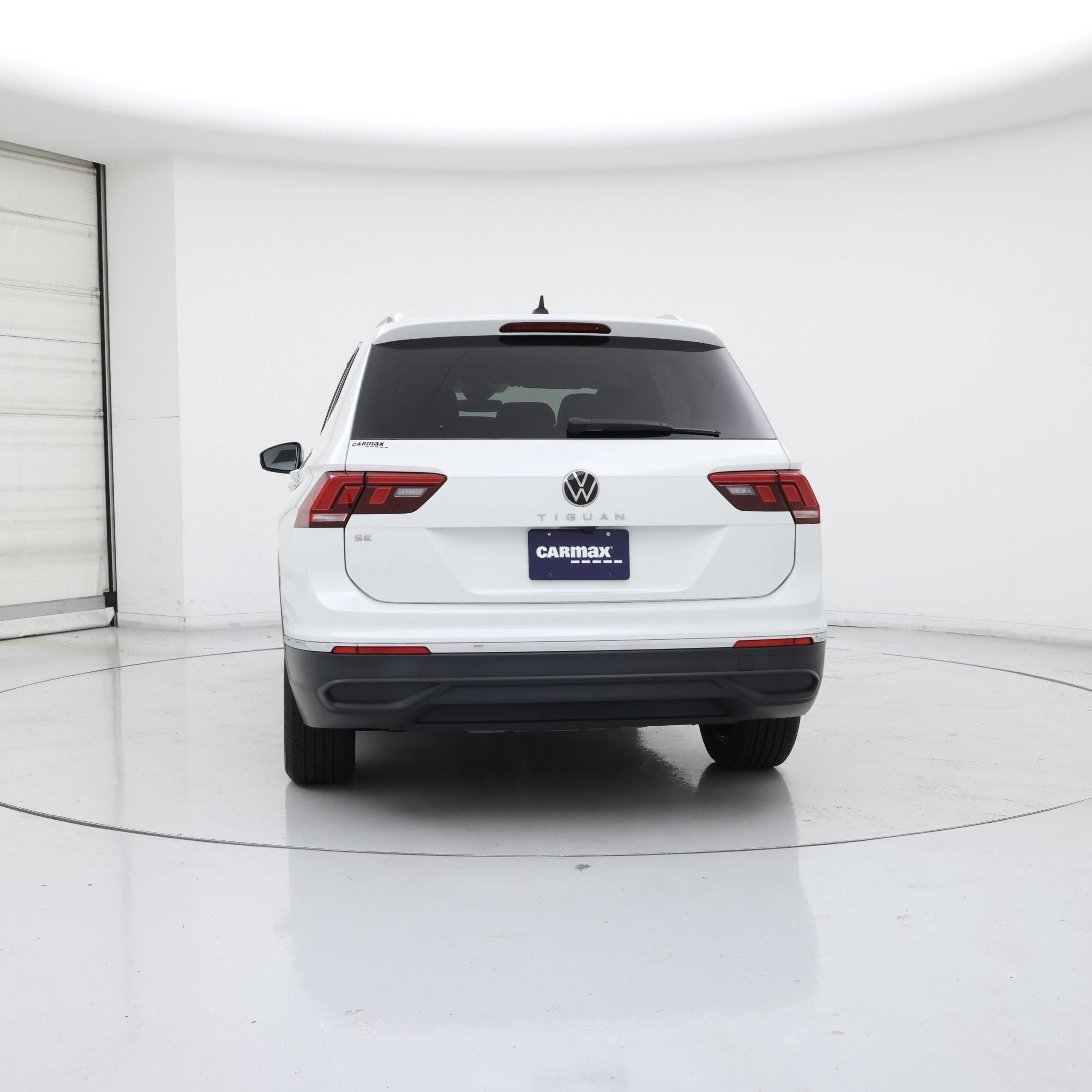 Thumbnail: 2023 Volkswagen Tiguan - 6
