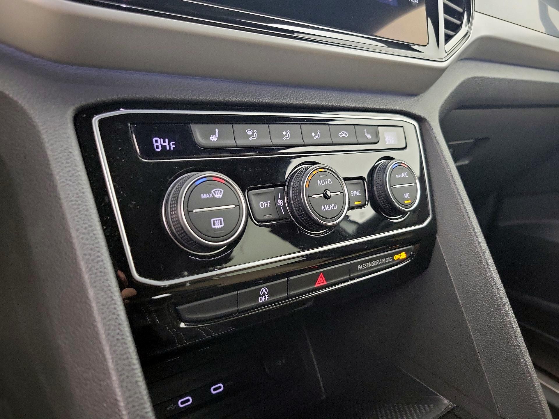 Thumbnail: 2021 Volkswagen Atlas - 16