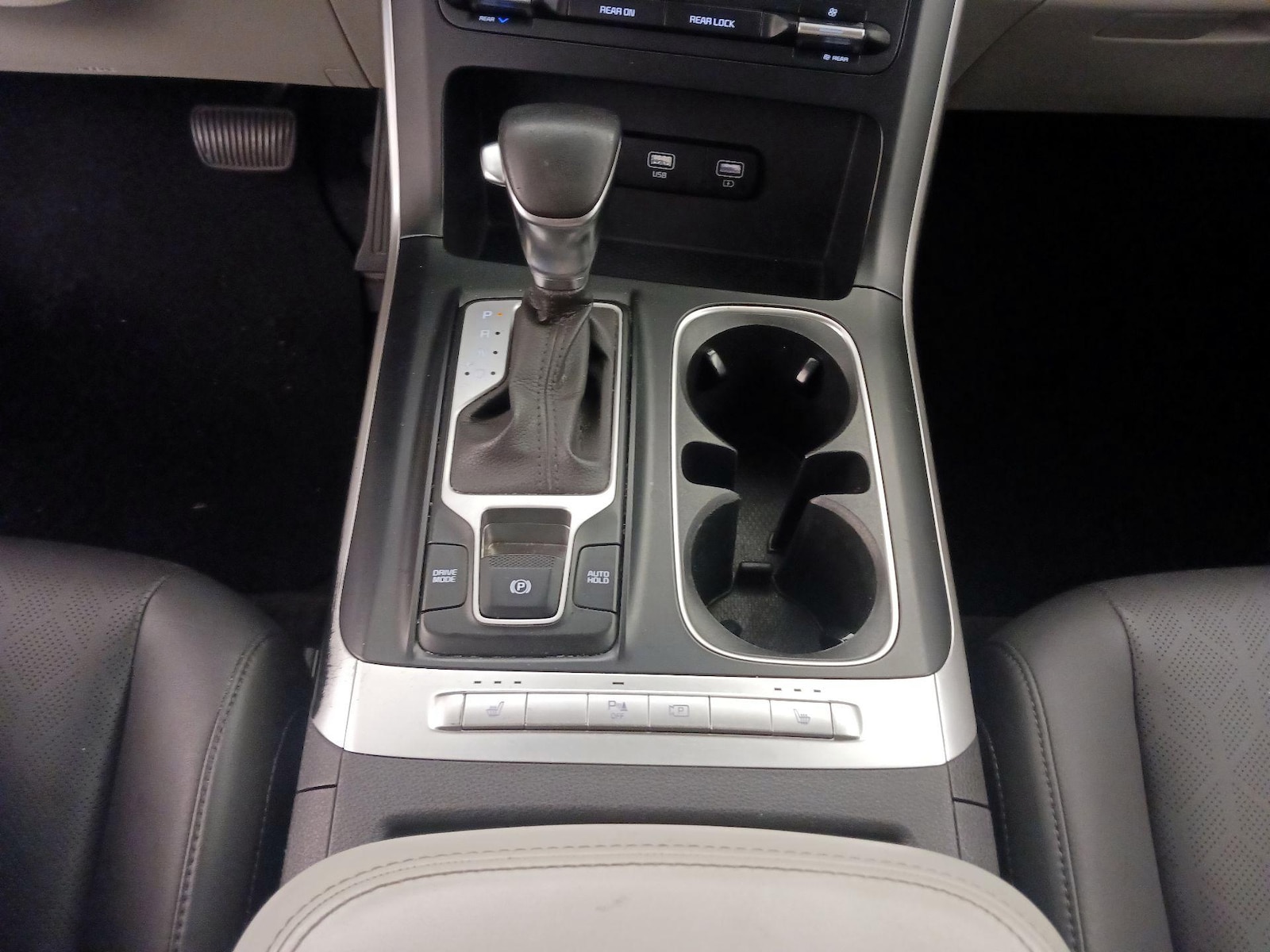 2022 Kia Carnival LX Seat Pkg - Photo 18