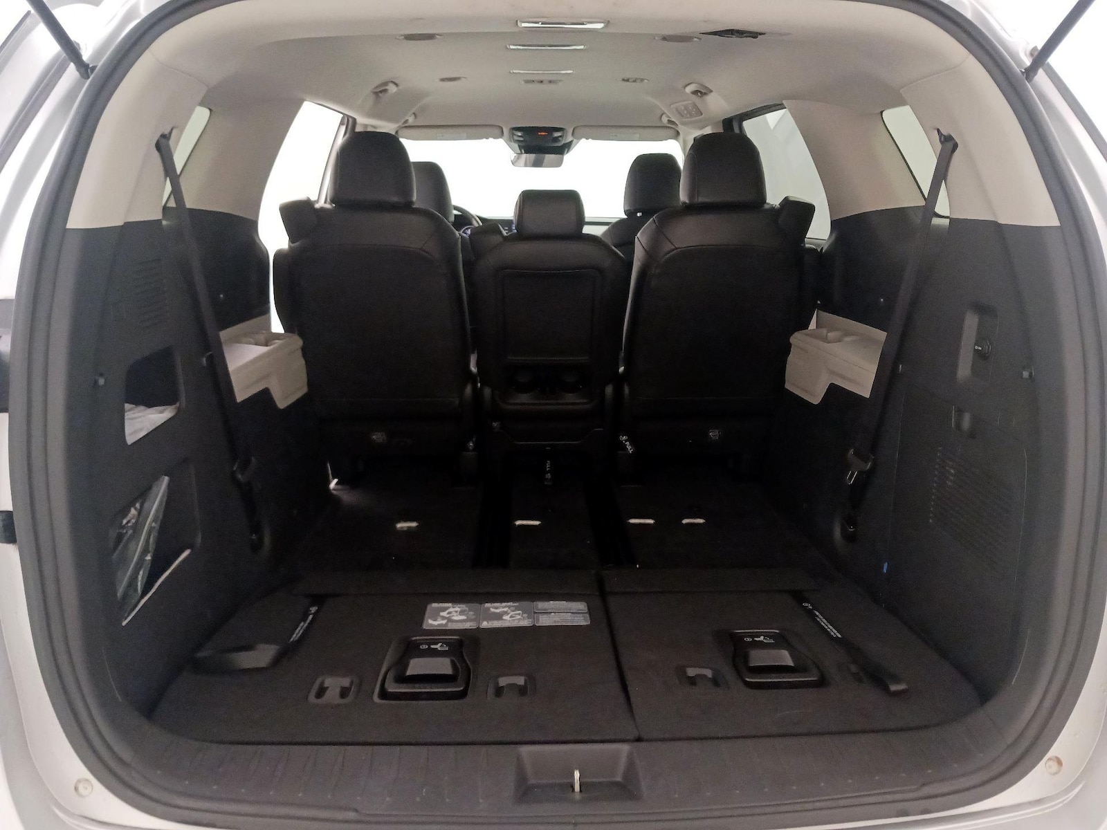 2022 Kia Carnival LX Seat Pkg - Photo 23