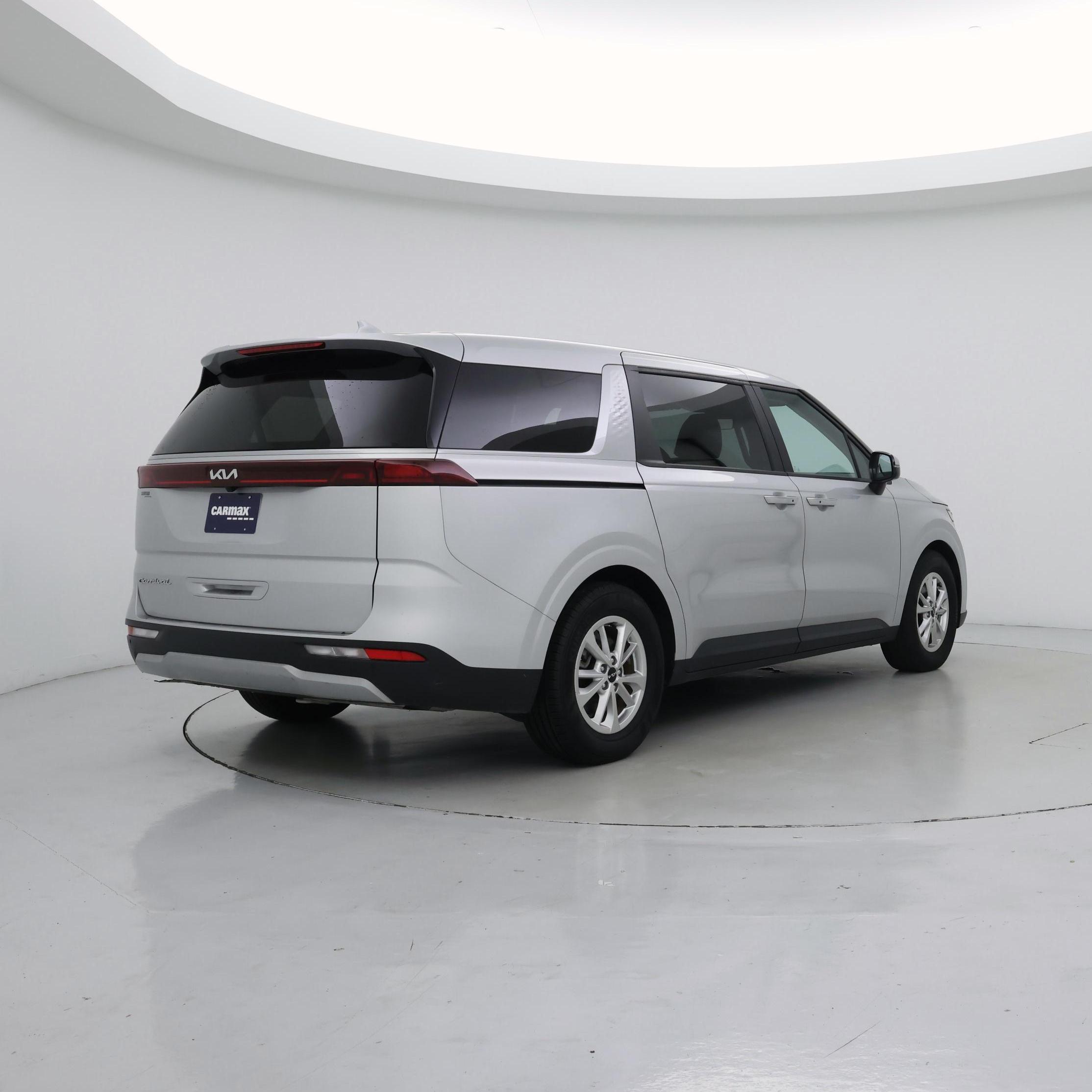Thumbnail: 2022 Kia Carnival - 8