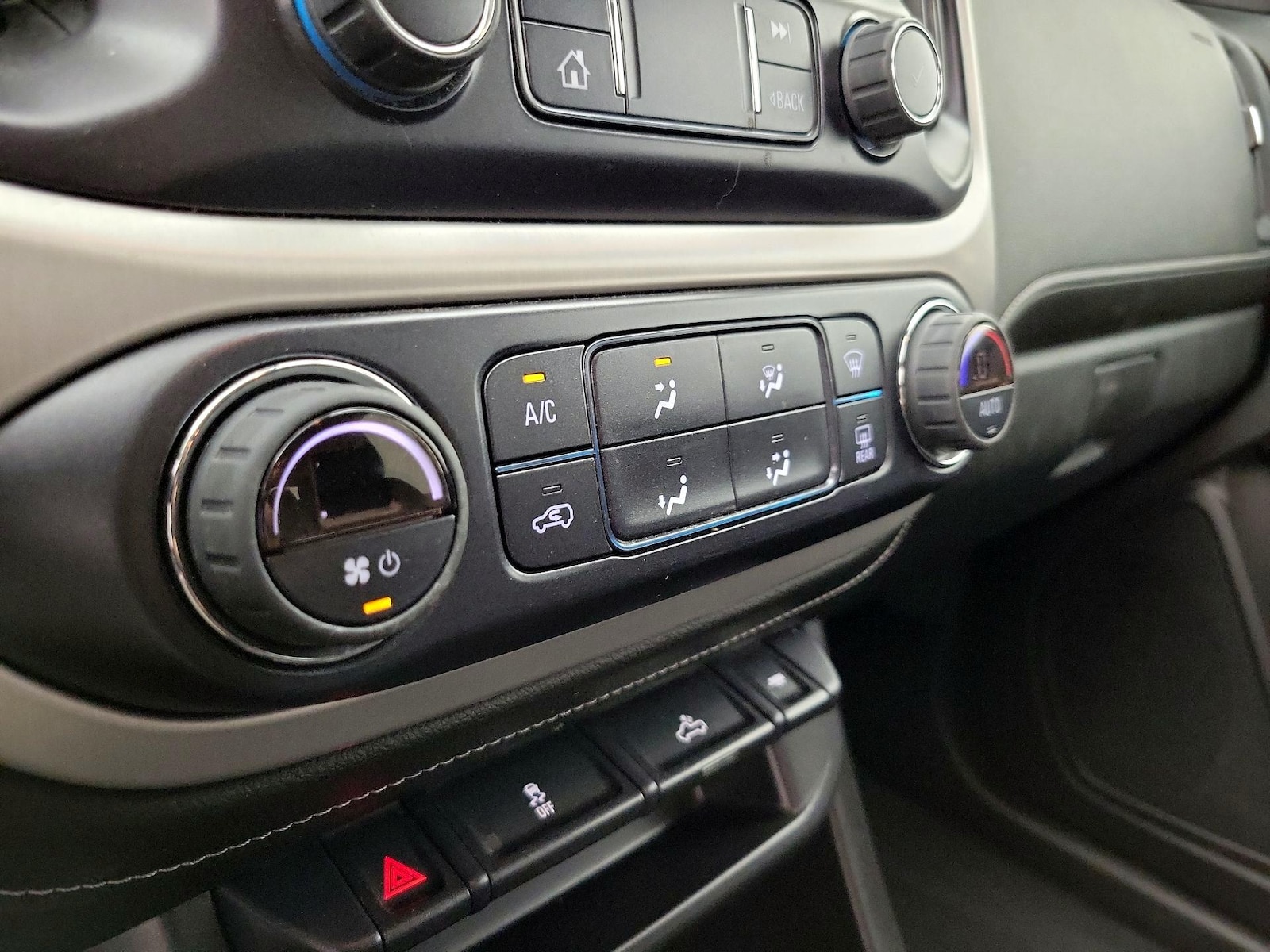 2022 GMC Canyon Elevation - Photo 17