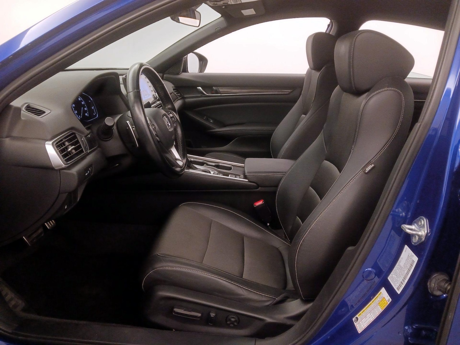 Power Seat(s) & Side Airbags