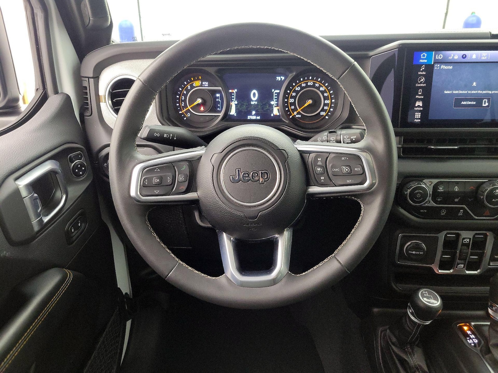 2025 Jeep Wrangler 4-Door Sahara - Photo 11