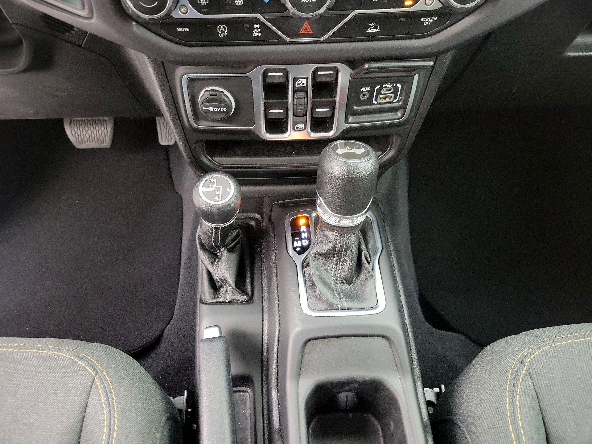 Thumbnail: 2025 Jeep Wrangler - 17