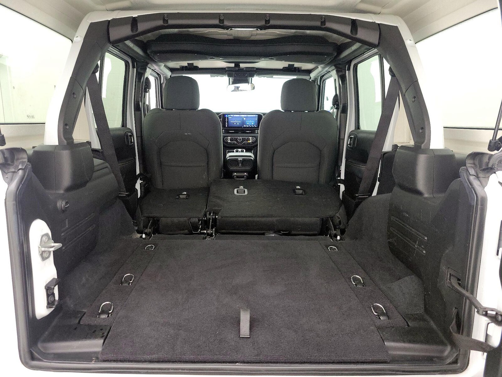 2025 Jeep Wrangler 4-Door Sahara - Photo 22