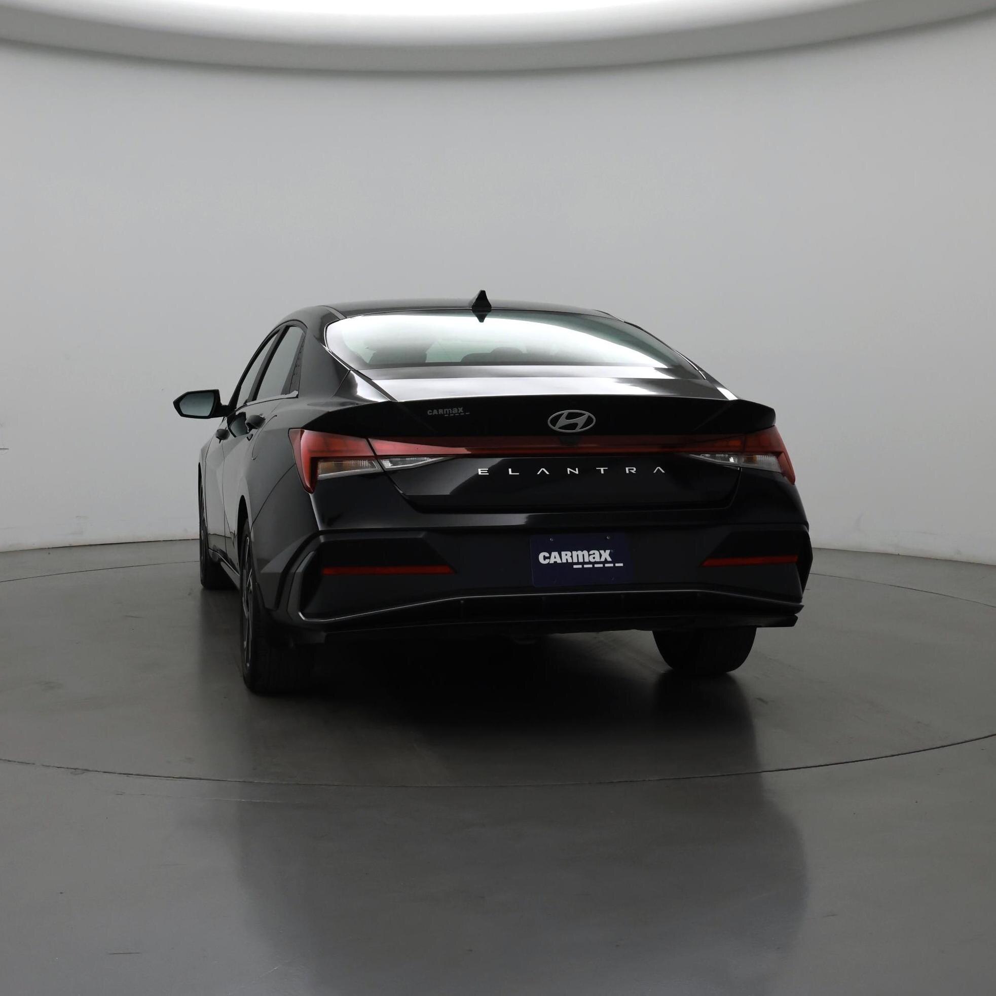 Thumbnail: 2024 Hyundai Elantra - 6