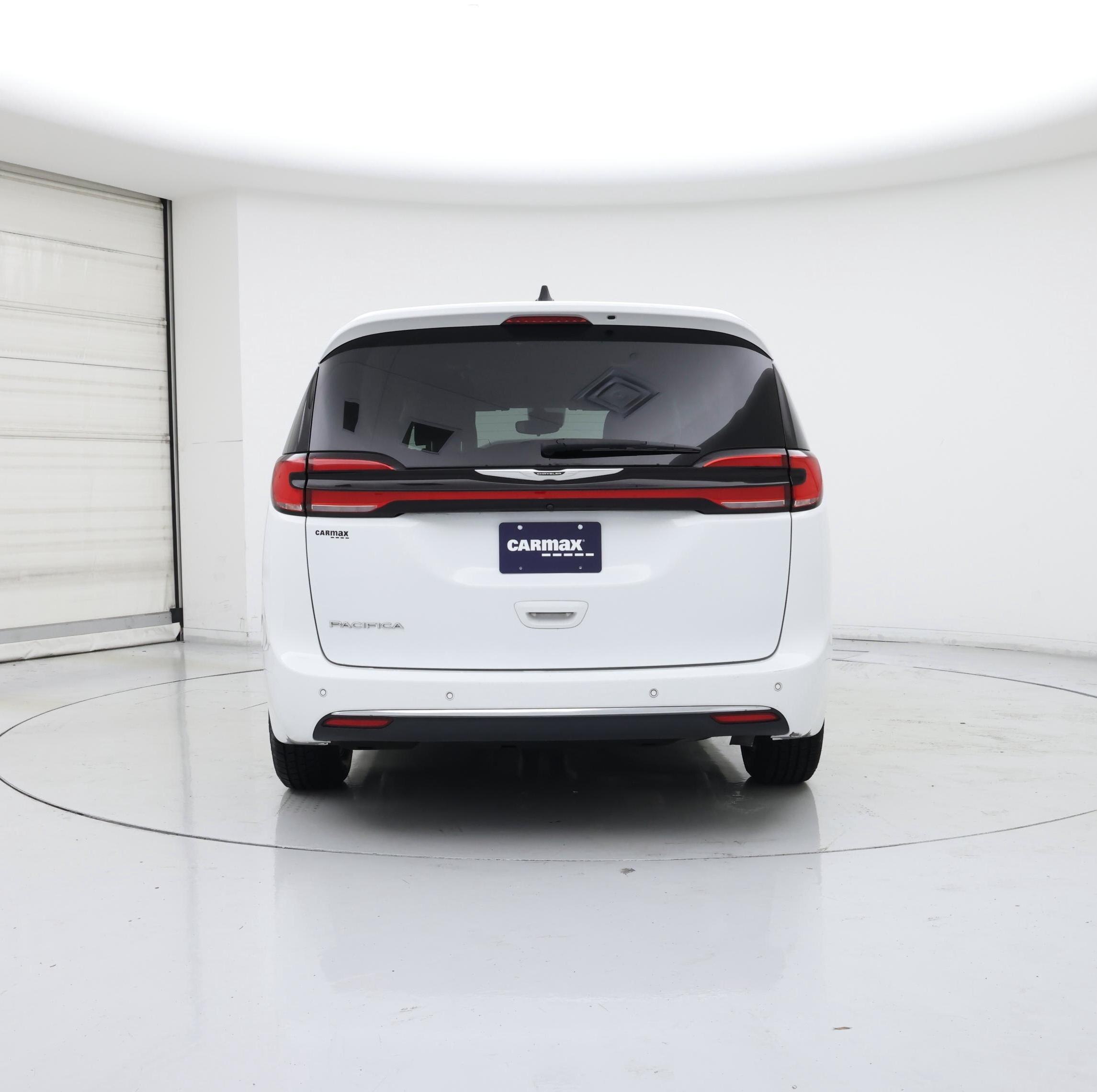 Thumbnail: 2023 Chrysler Pacifica - 6